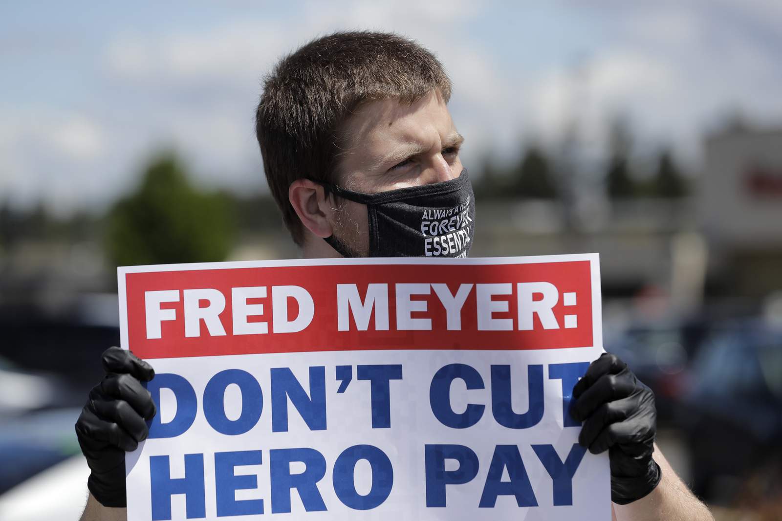 Kroger offers Fred Meyer workers extra pay after outcry