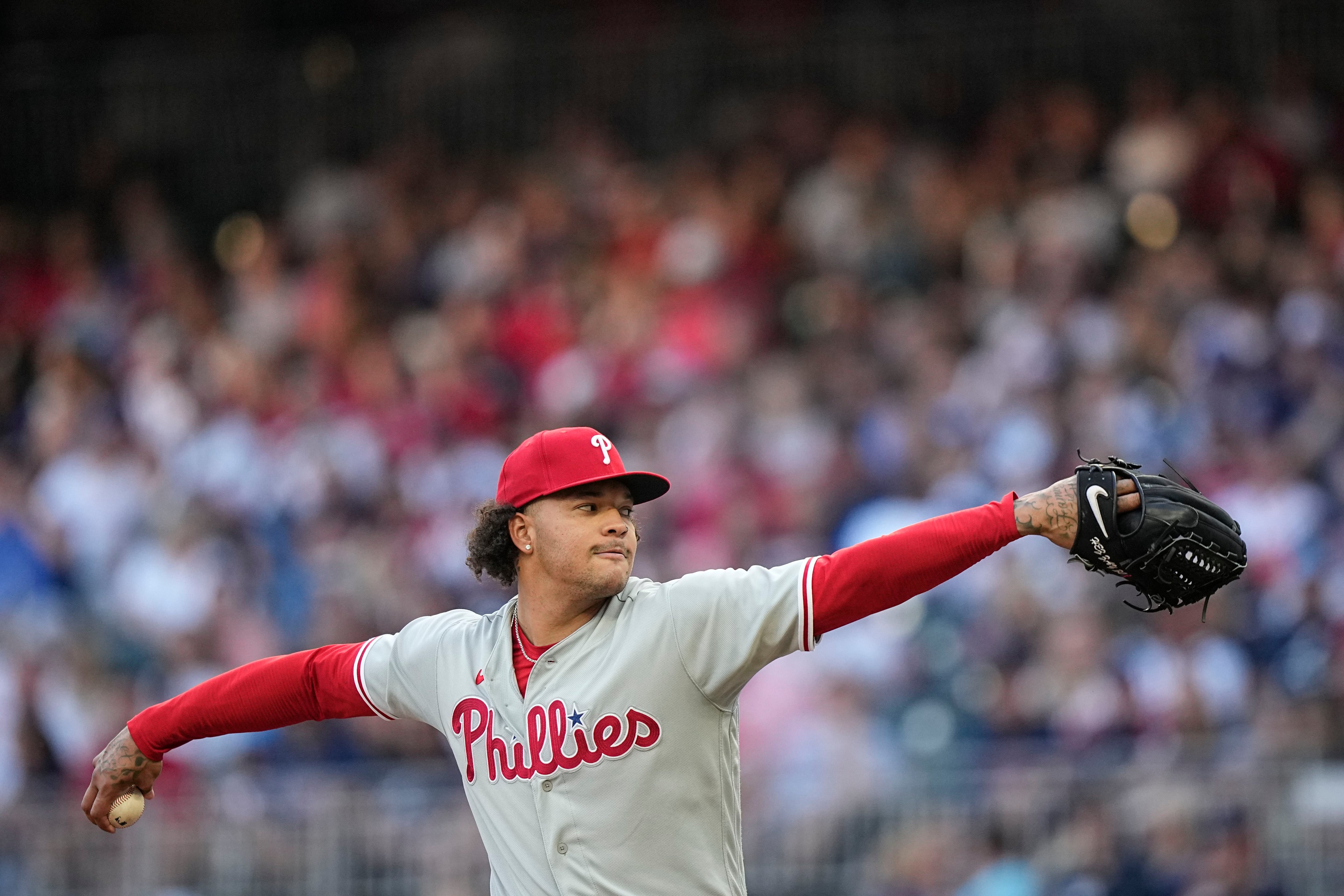 Kimbrel 8th pitcher in MLB history to earn 400 saves, Phillies beat Braves  6-4