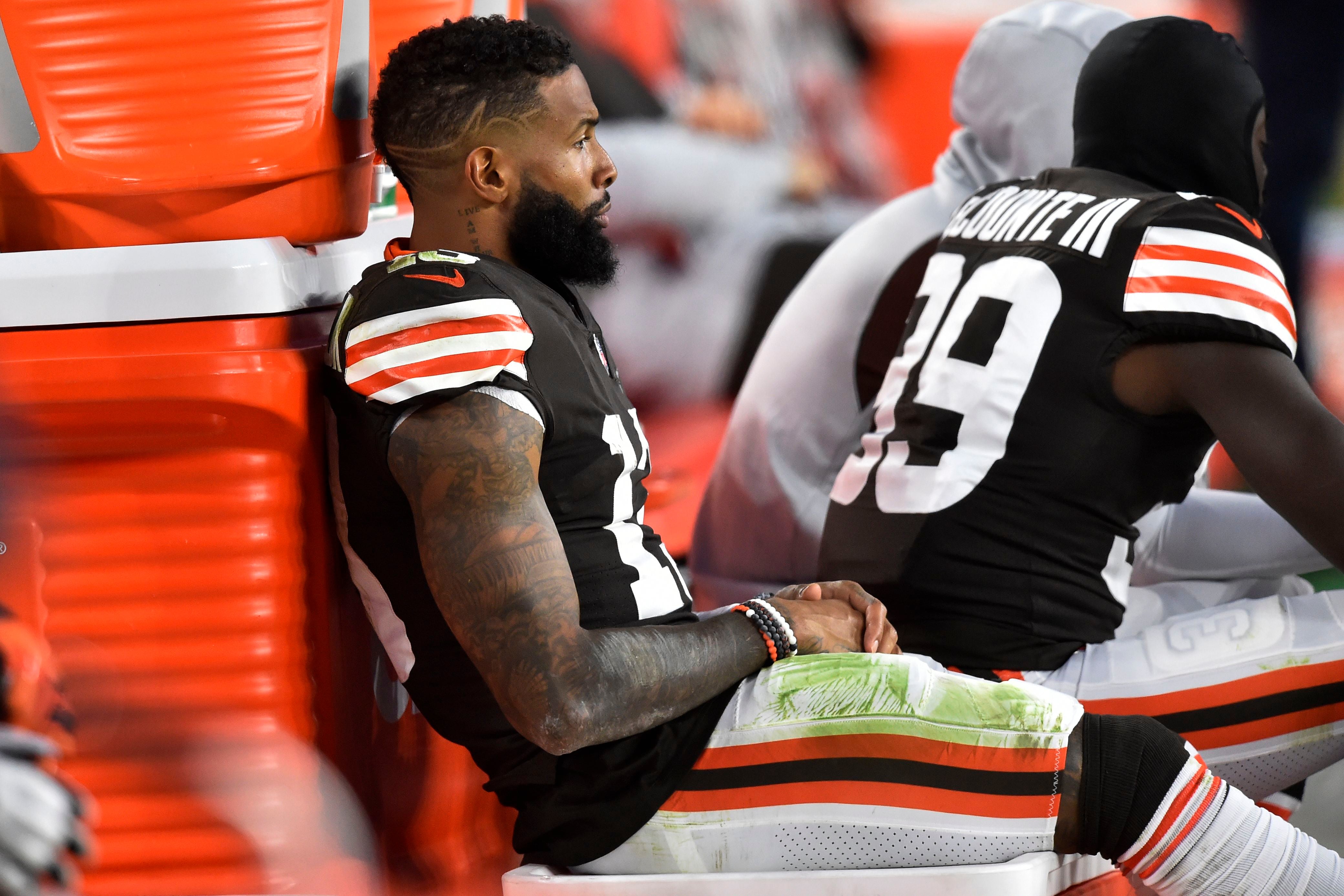 FILE - Cleveland Browns wide receiver Jarvis Landry (80) jogs off