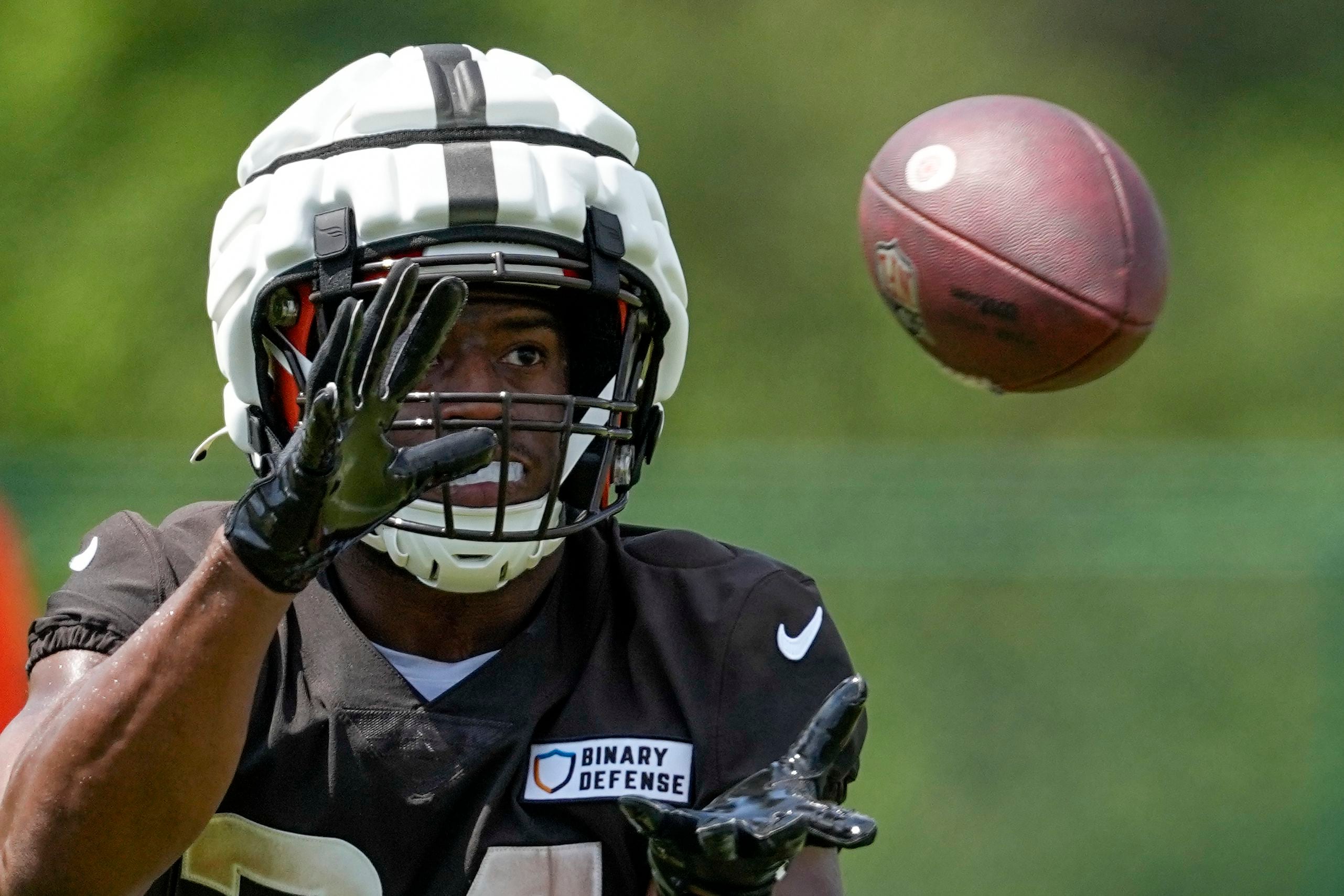 Cleveland Browns' Nick Chubb runs drills at their team's NFL