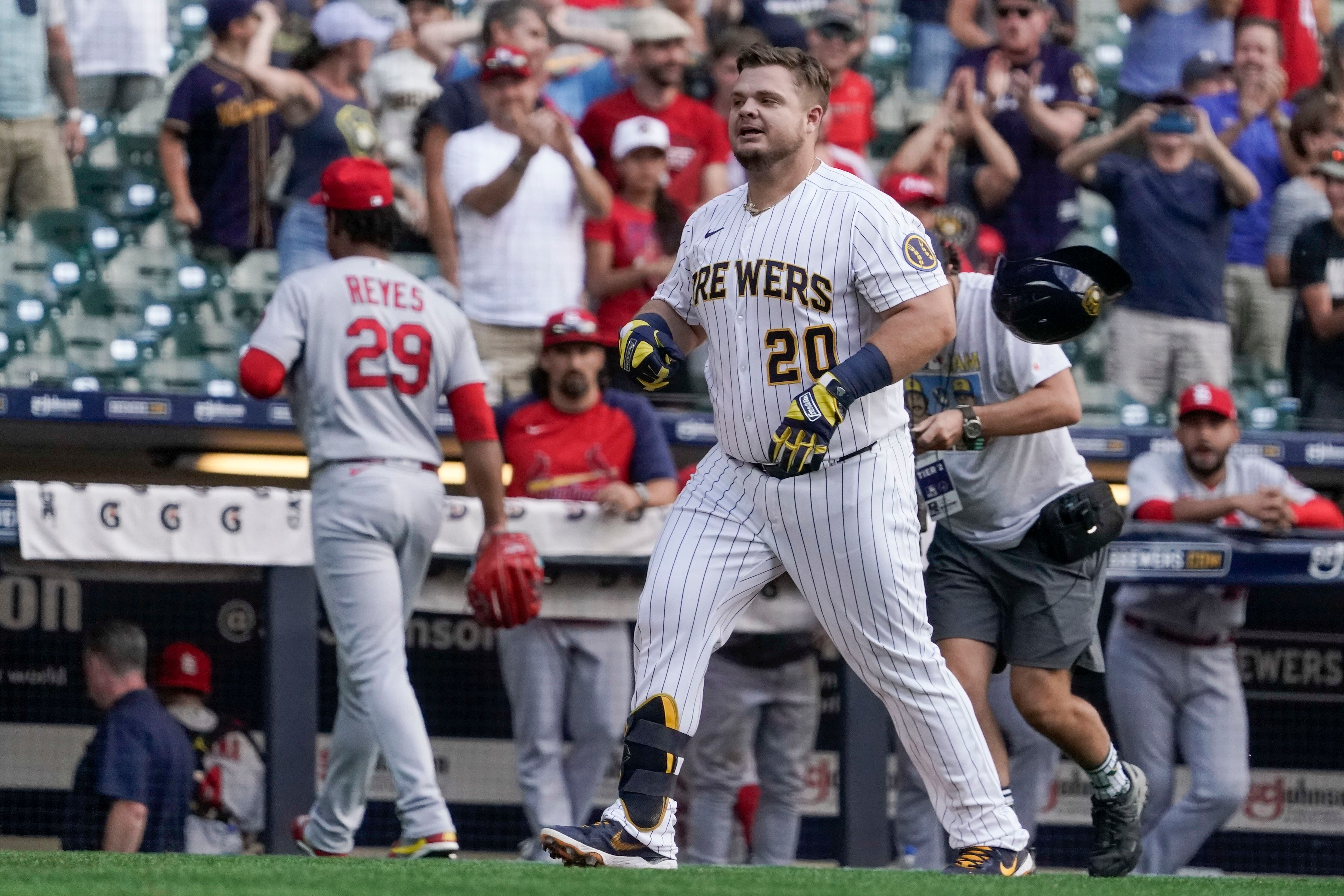 HAPPY BIRTHDAY WILLY ADAMES! MAY YOU SPEND MANY MORE IN MILWAUKEE! :  r/Brewers