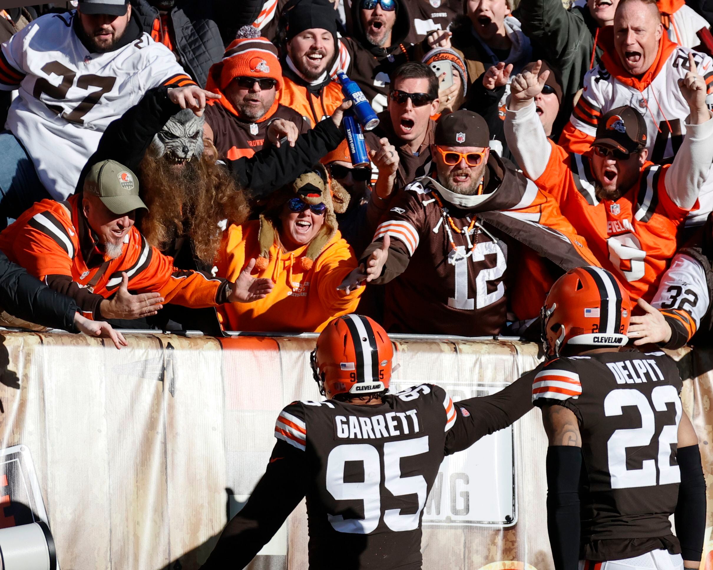 Cleveland Browns cornerback Denzel Ward knocks the ball away from