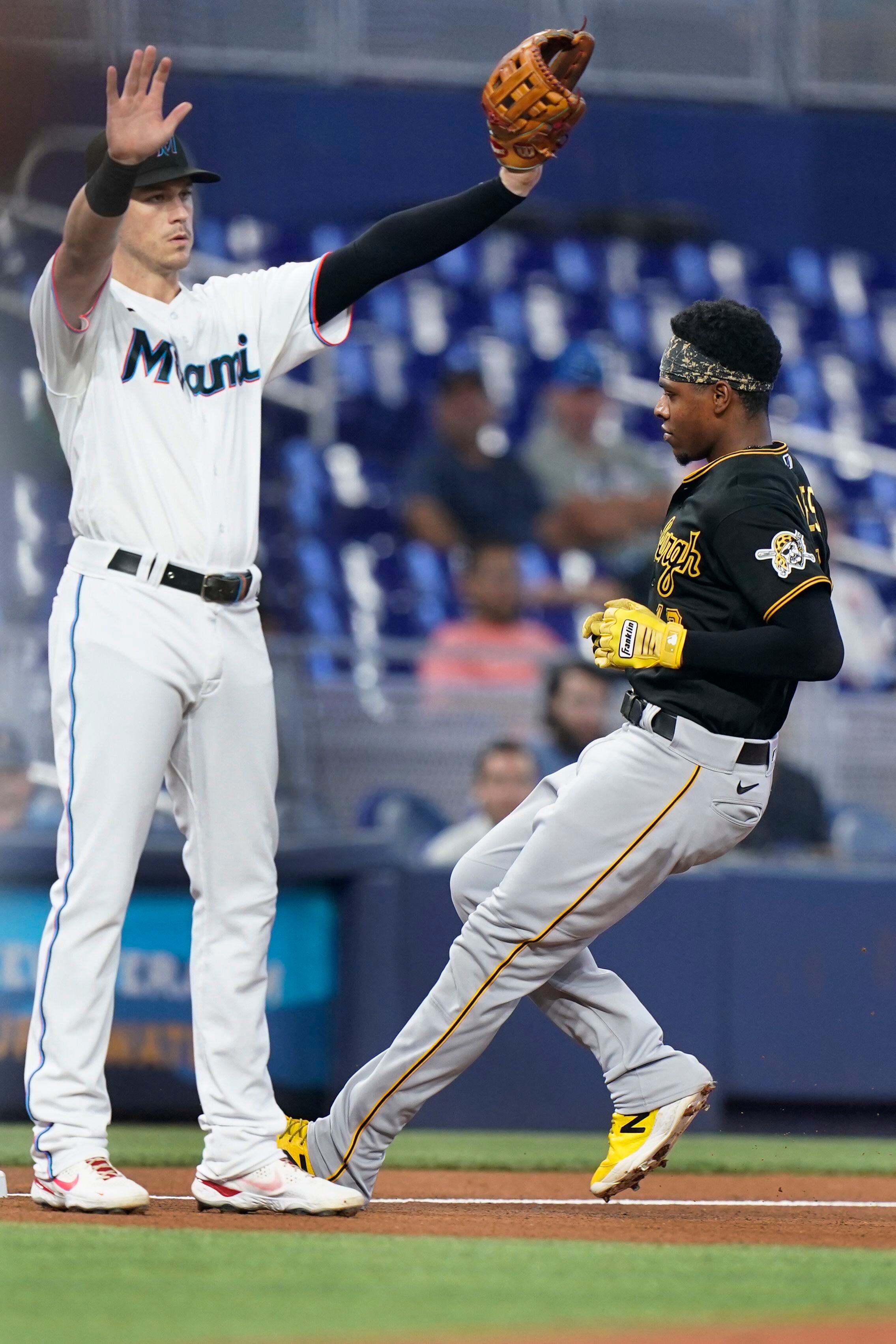 Anderson's two-run triple in 11th lifts Marlins past Pirates MLB - Bally  Sports