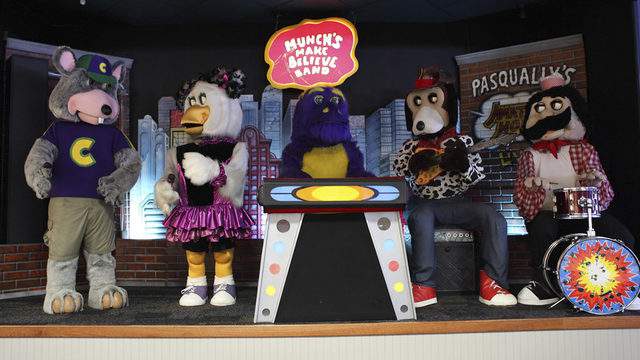 The Day The Music Died Chuck E Cheese Ditches Animatronic Band