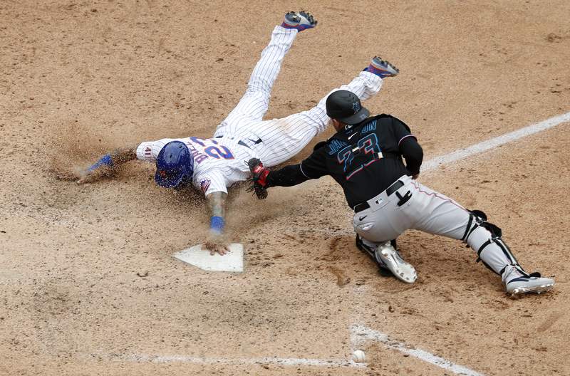 Javier Baez's inside-the-park home run lifts Cubs to win over SF