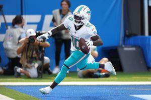 Dolphins WR Tyreek Hill avoids suspension, fine following incident at  Haulover Marina