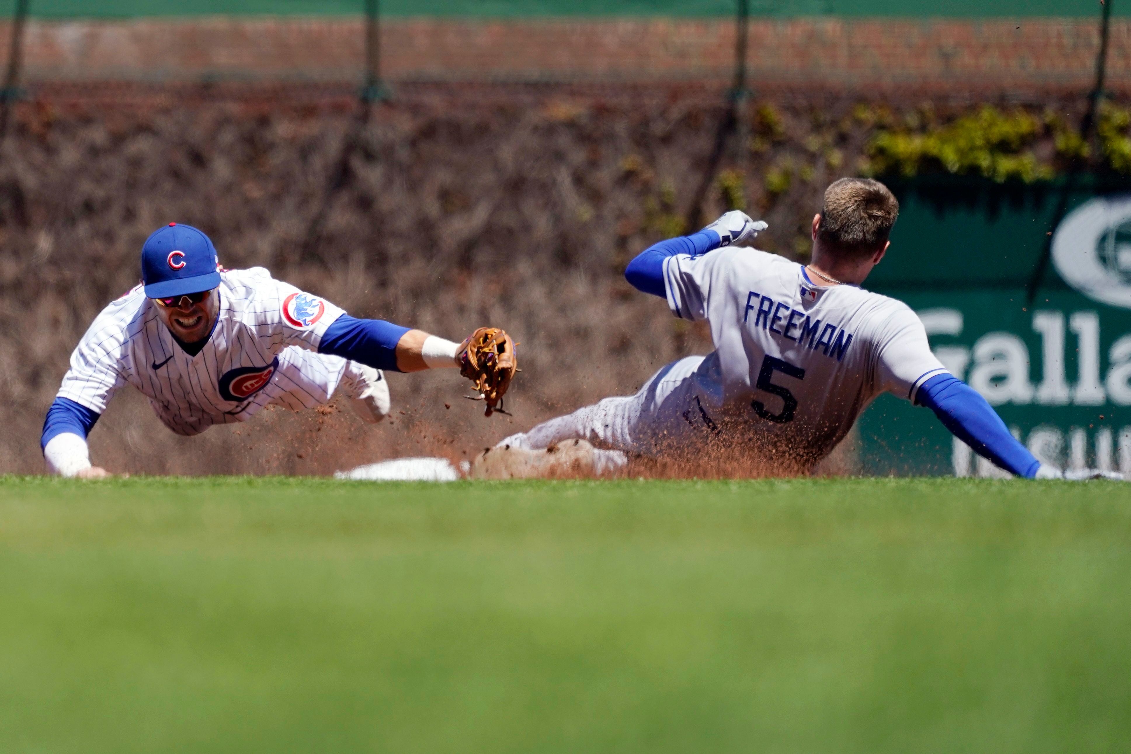 Clayton Kershaw throws a bullpen session as he works toward return