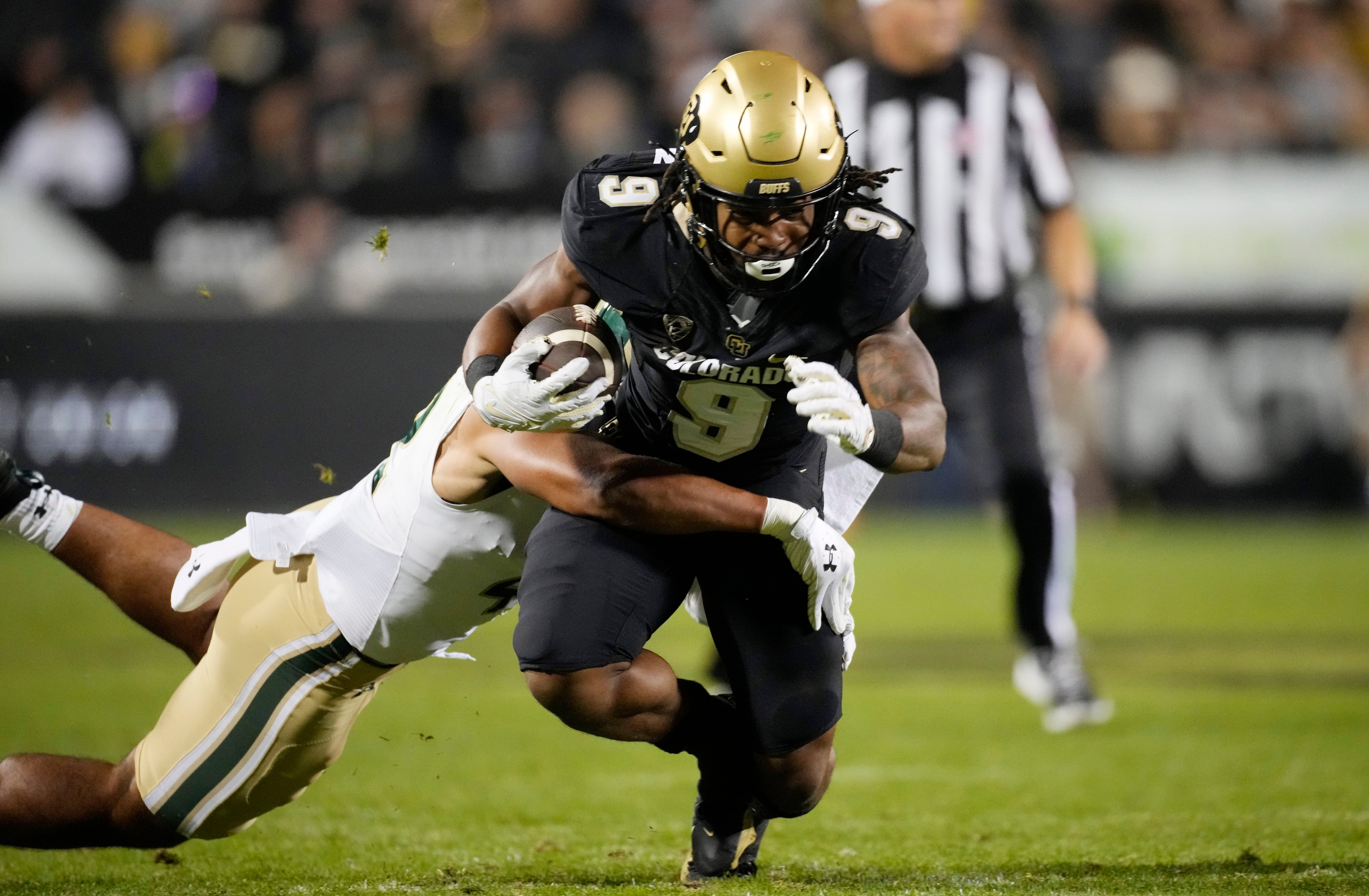 Shedeur Sanders sparks No. 18 Colorado to thrilling 43-35 win over