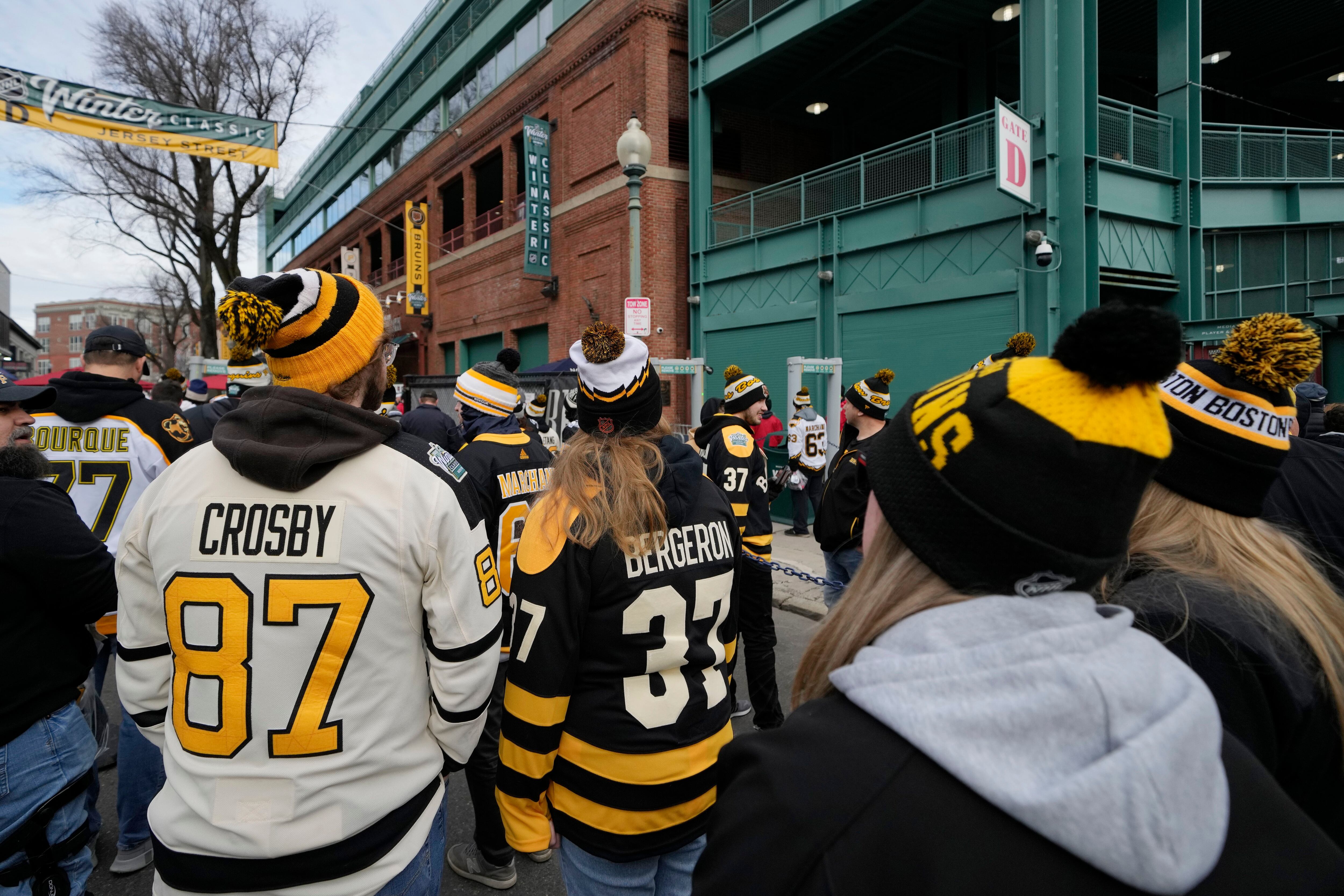 Winter Classic: Fenway Park transforms for Penguins vs. Bruins