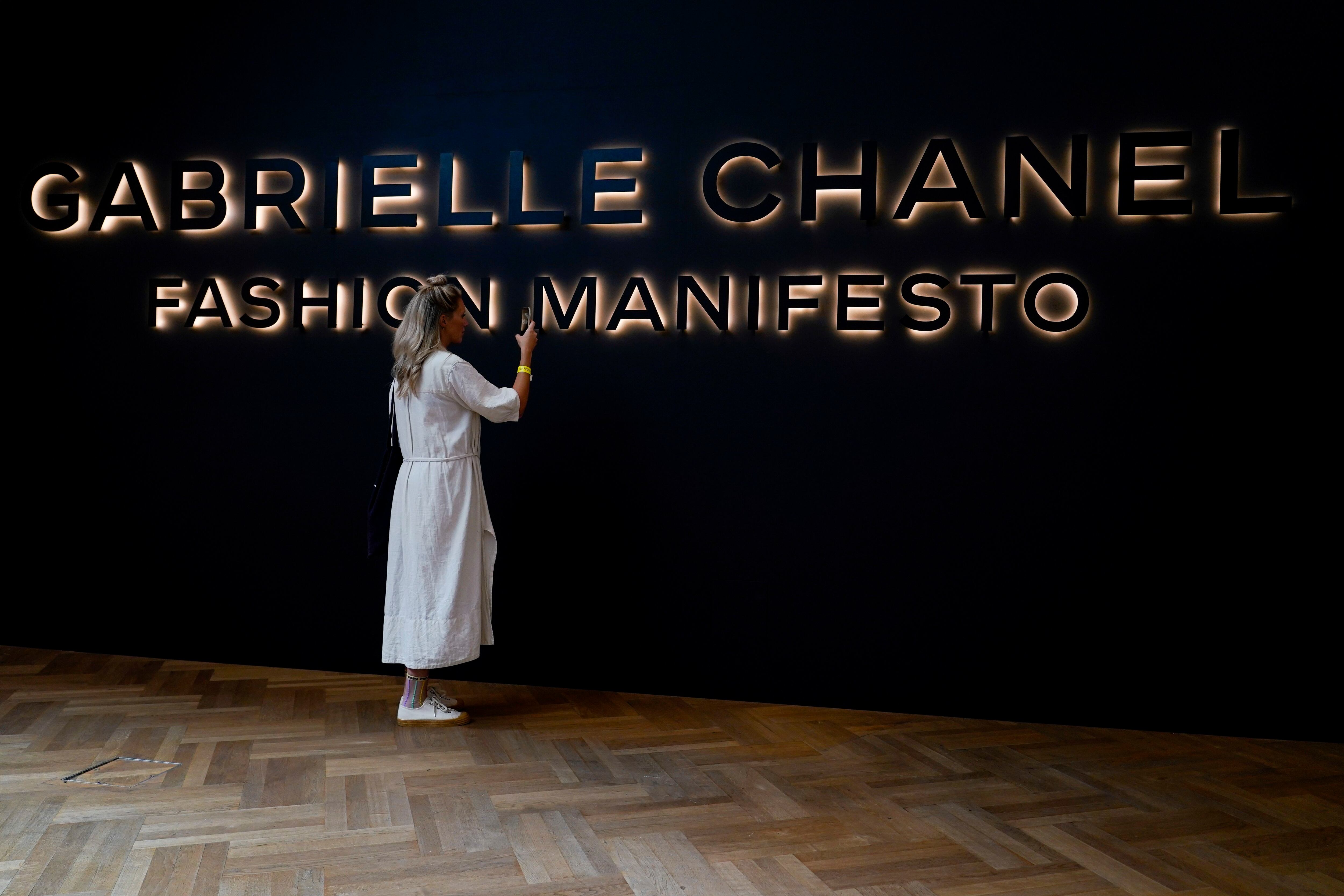 Gabrielle Chanel. Fashion Manifesto - Exhibition at V&A South