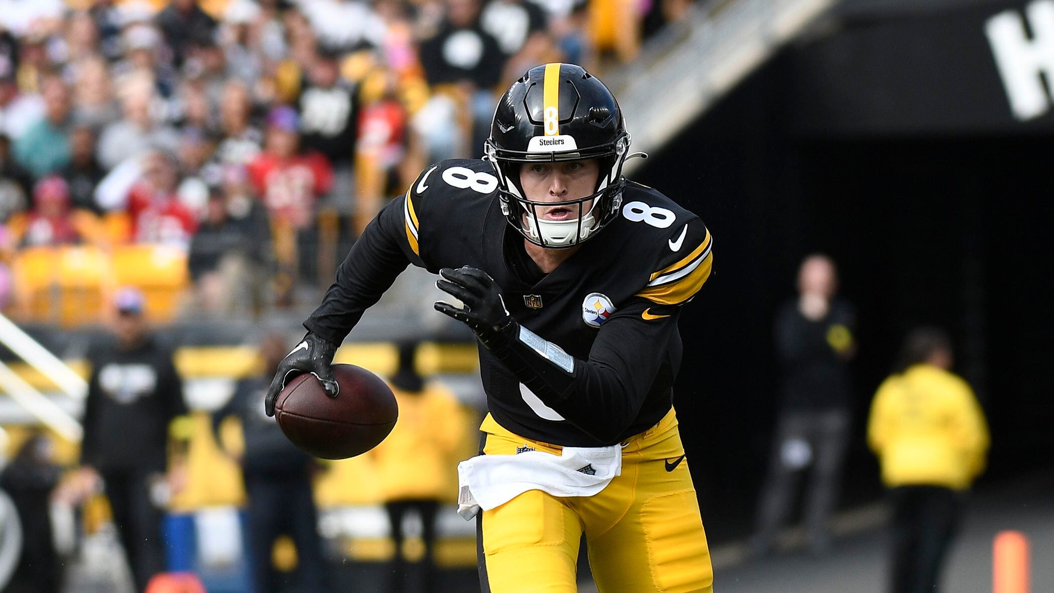 Steelers 'Conceivably' Interested in Acquiring Disgruntled QB