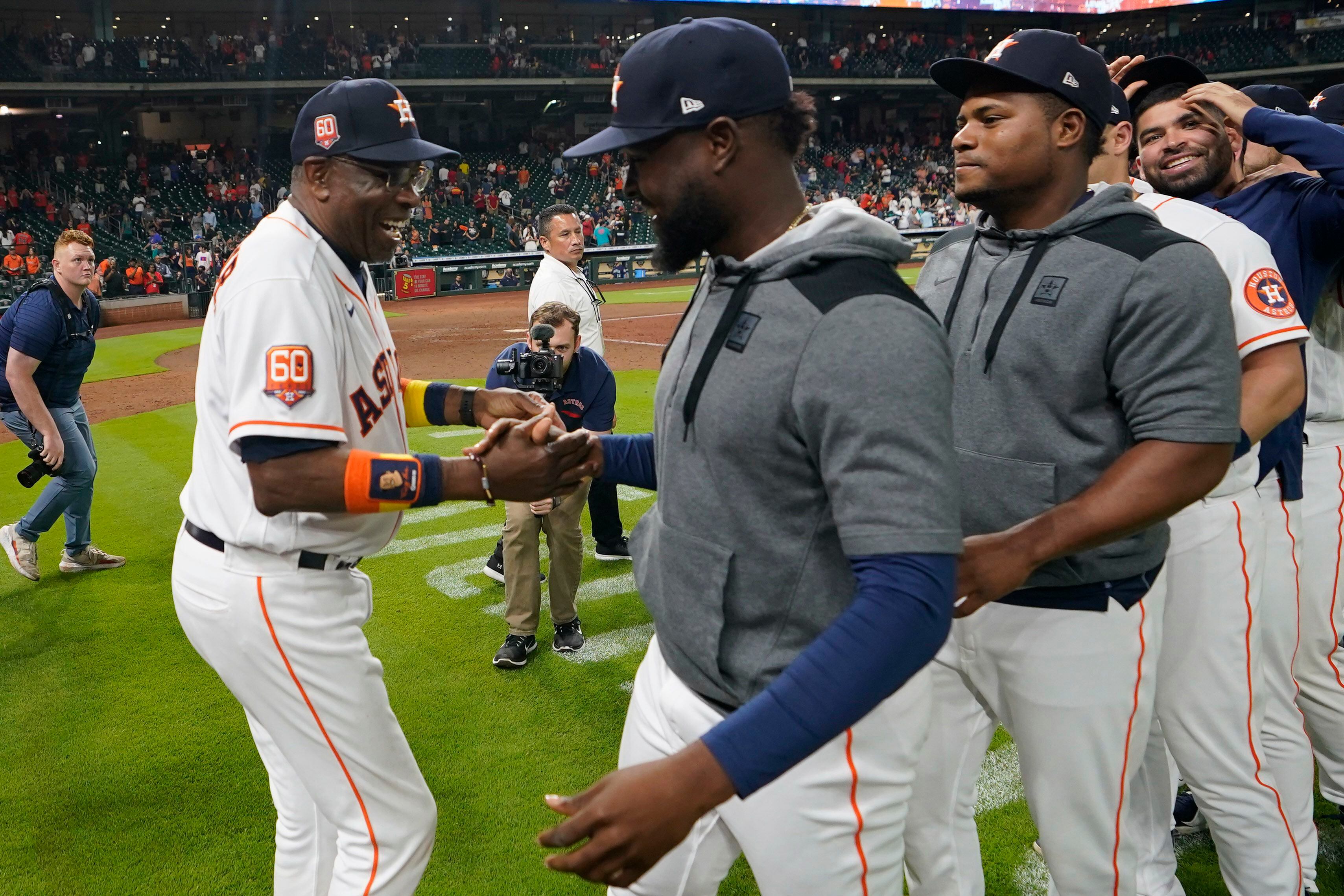 MLB - Dusty in 2K! Dusty Baker becomes the 12th manager