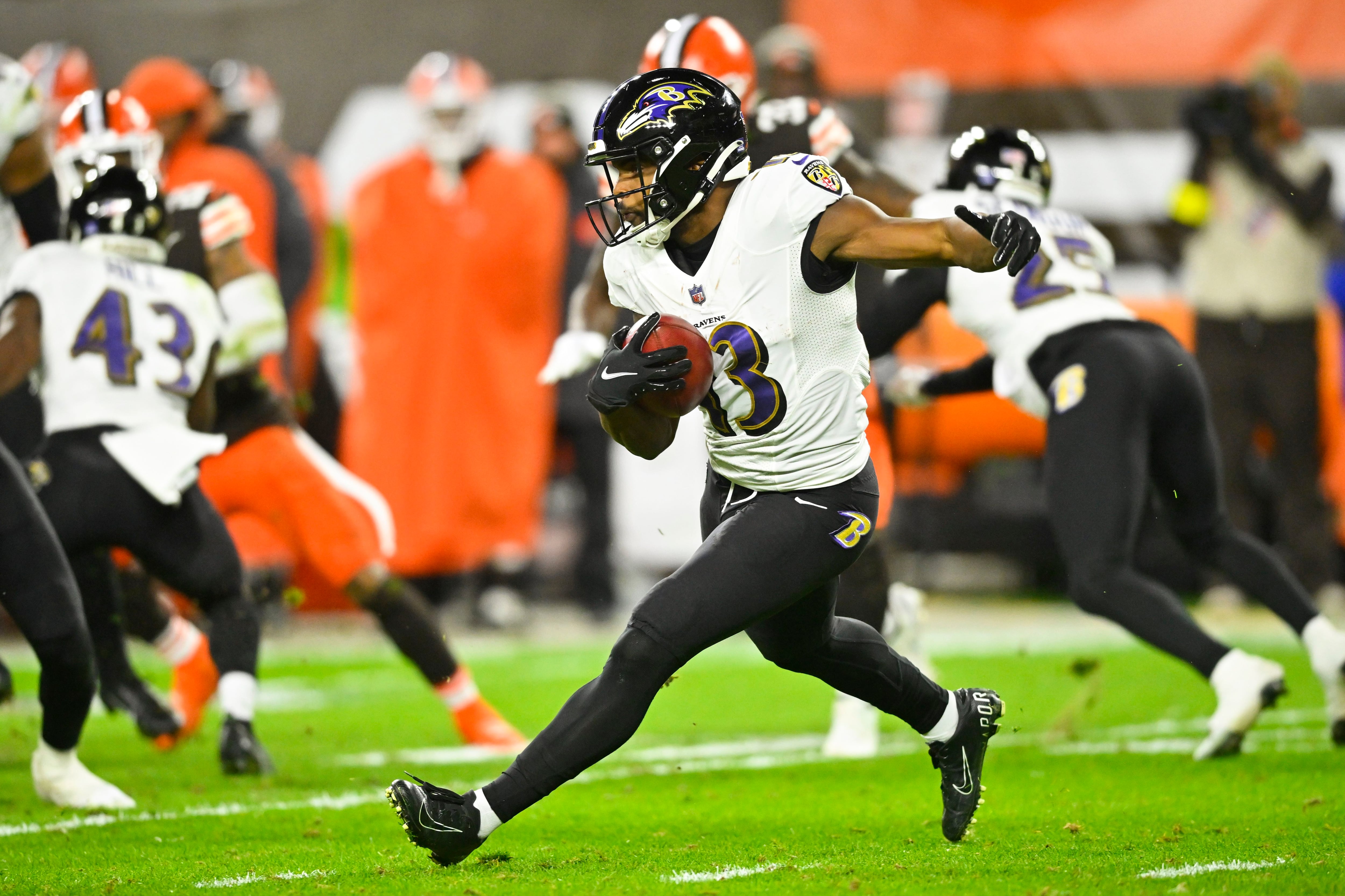 Watson makes home debut as Browns host first-place Ravens - The