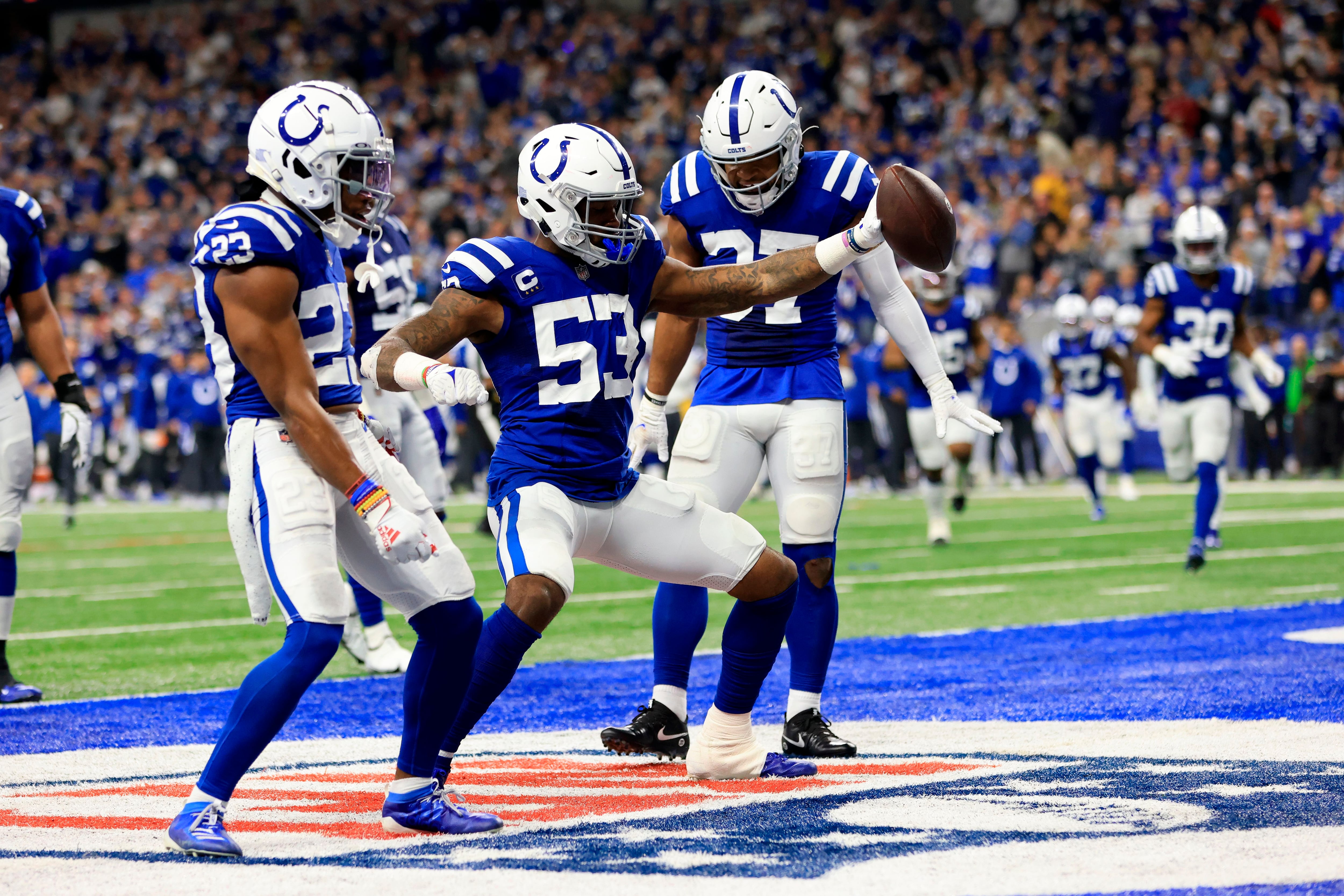 Indianapolis Colts' Nyheim Hines (21) runs during the first half