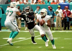 A Stunner: Miami Wins 2nd Straight, Tops Ravens 22-10 - Bloomberg