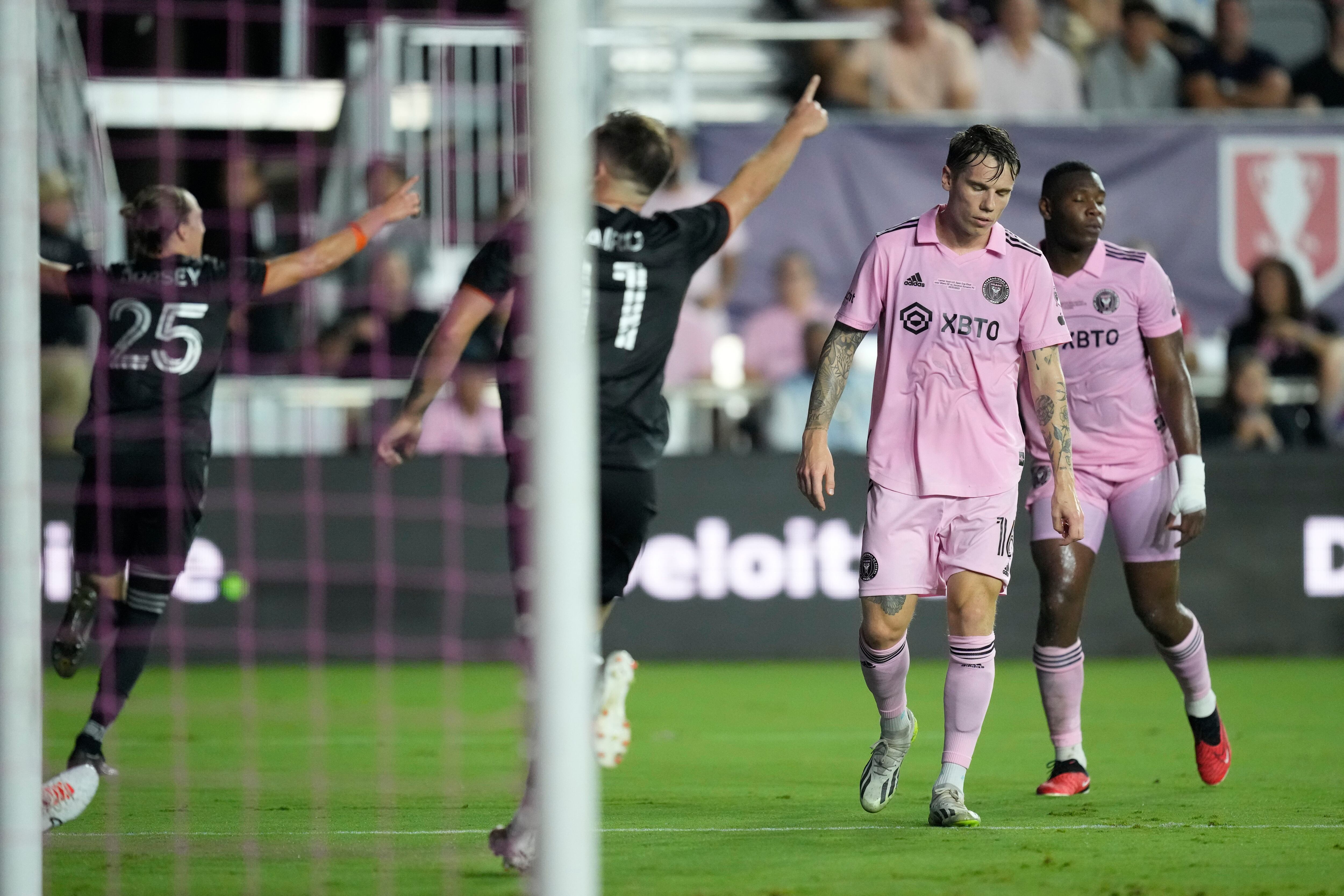 NFL, NBA stars show up at U.S. Open Cup semifinal games in Cincinnati and  Houston