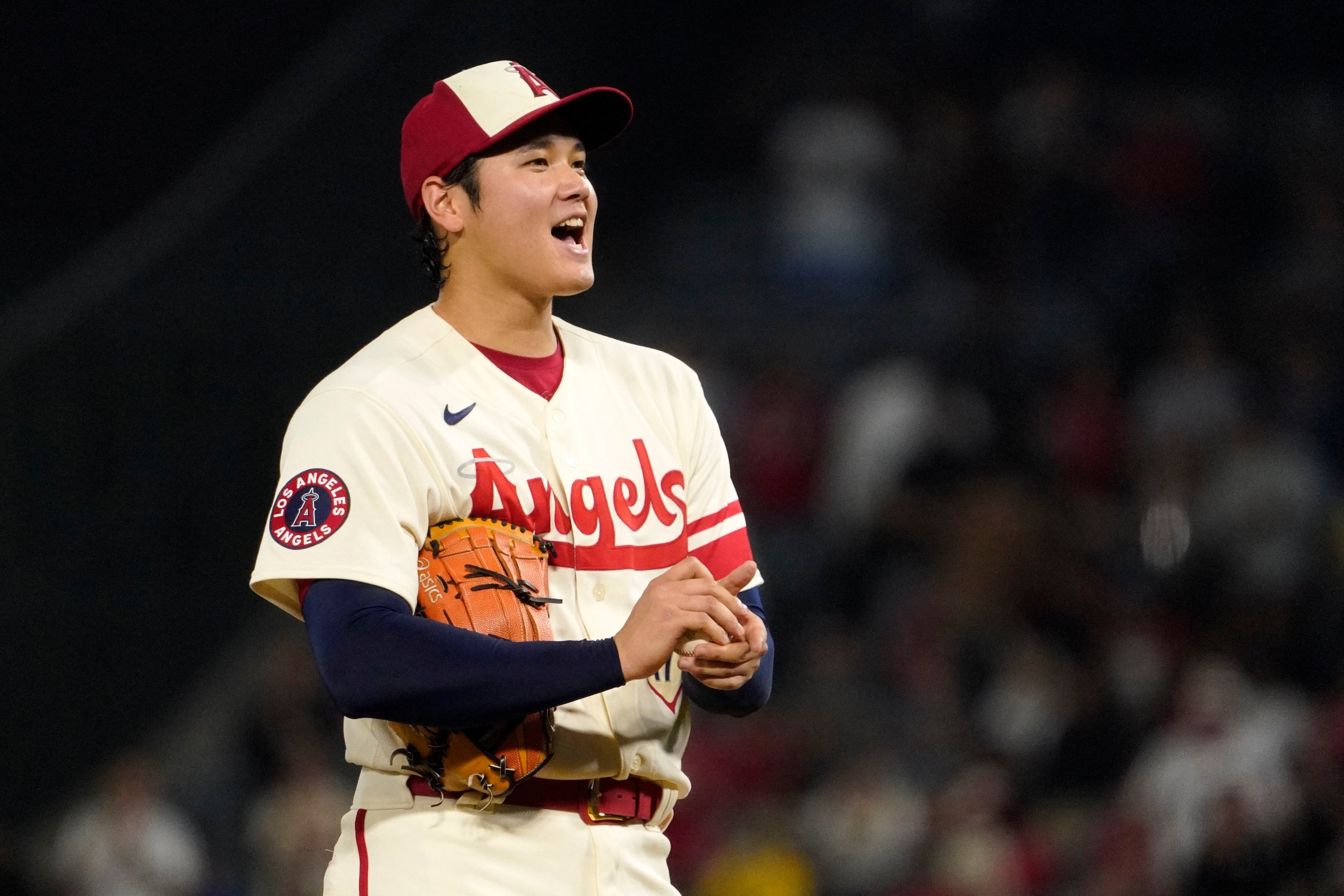 Shohei Ohtani Los Angeles Angels Player-Issued Cream Asics