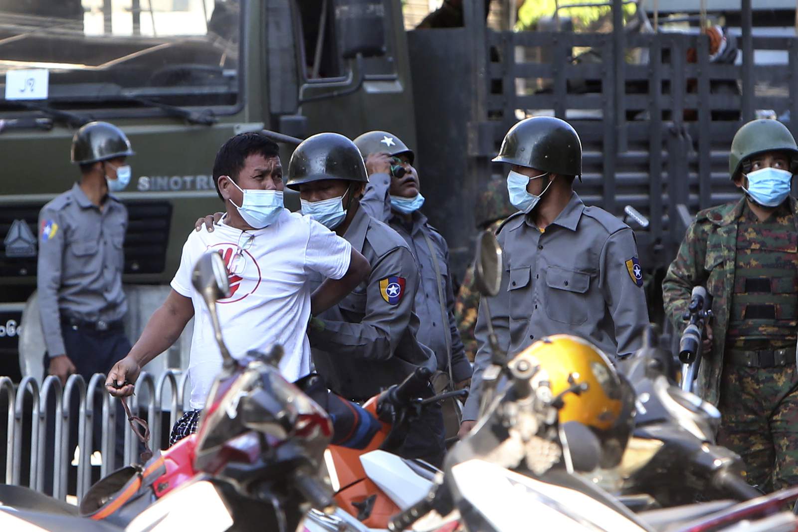 Myanmar security forces intensify crackdown on protesters