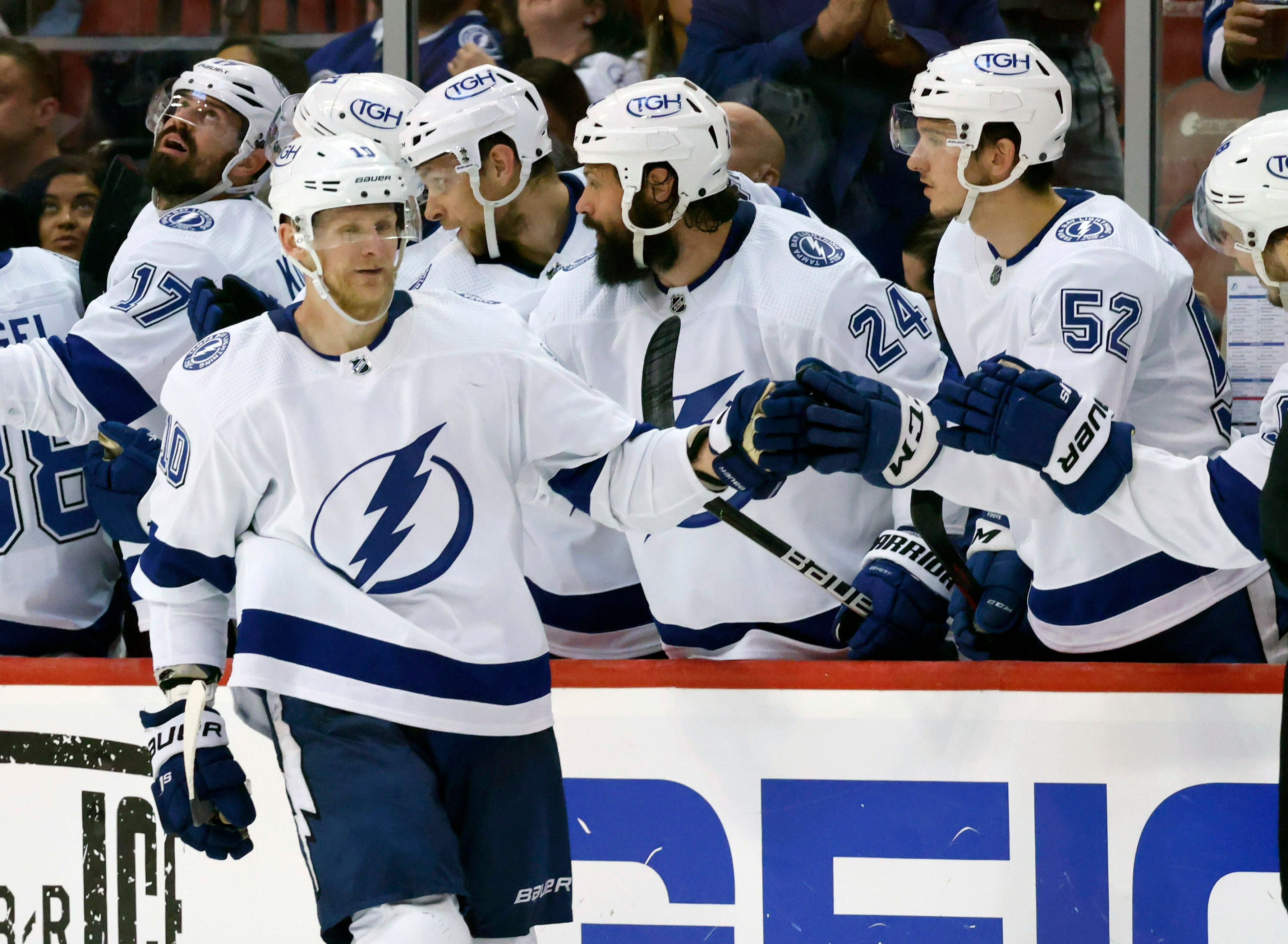 Lightning win Game 4 of NHL playoffs series, Panthers on the brink