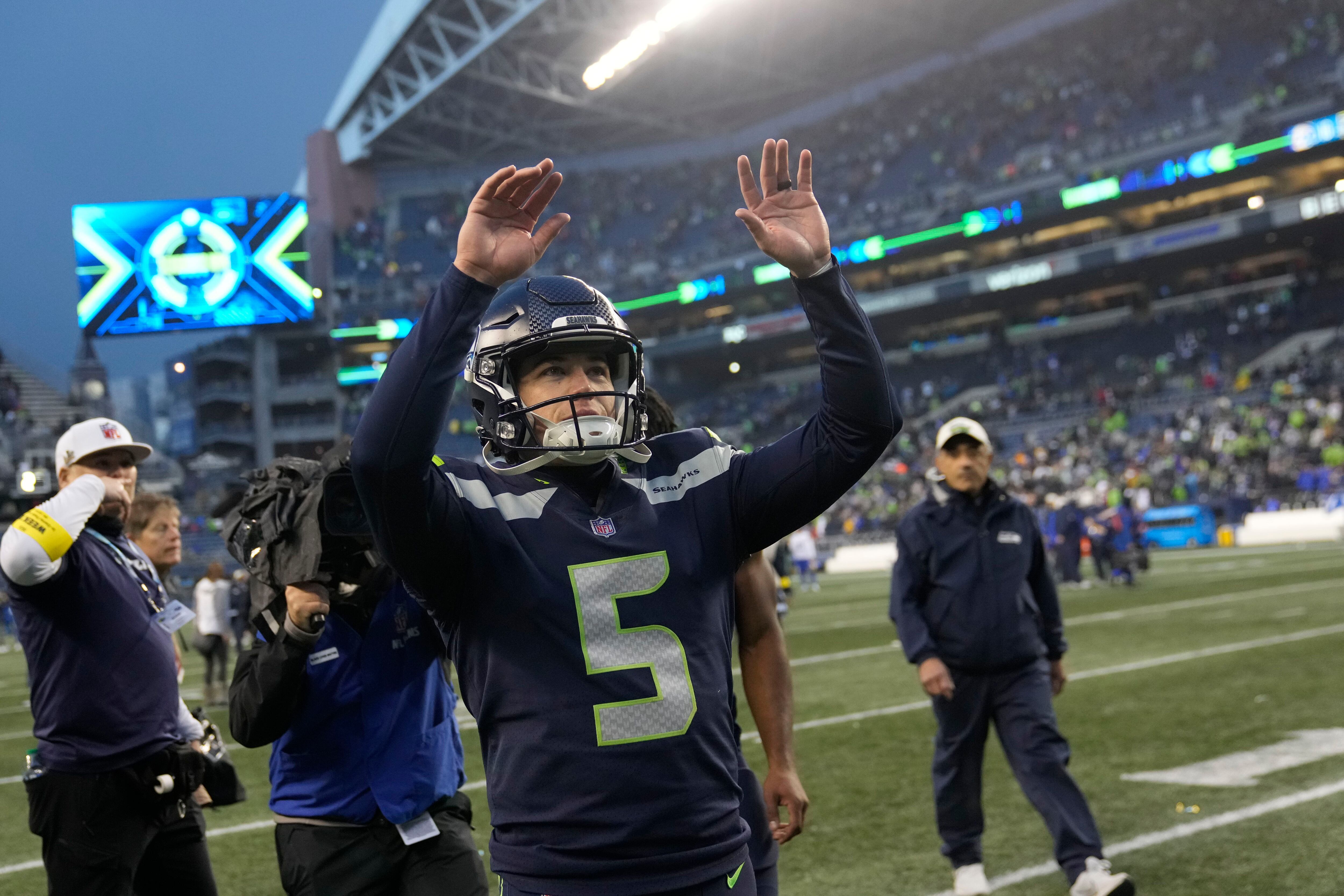 Seahawks off season moves begin, team re-signs Kicker Jason Myers. 