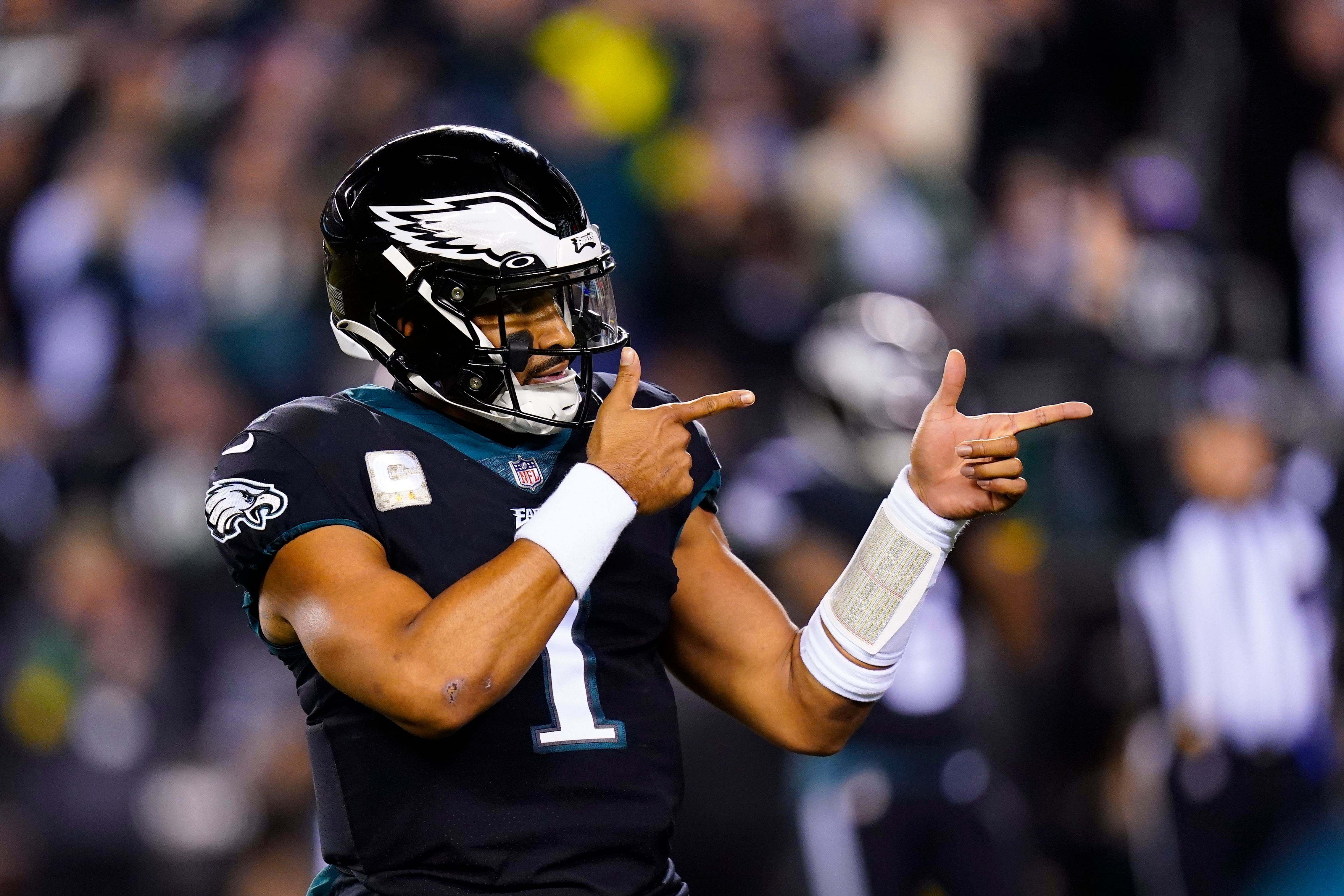 Eagles' A.J. Brown throws support behind potential Jalen Hurts extension