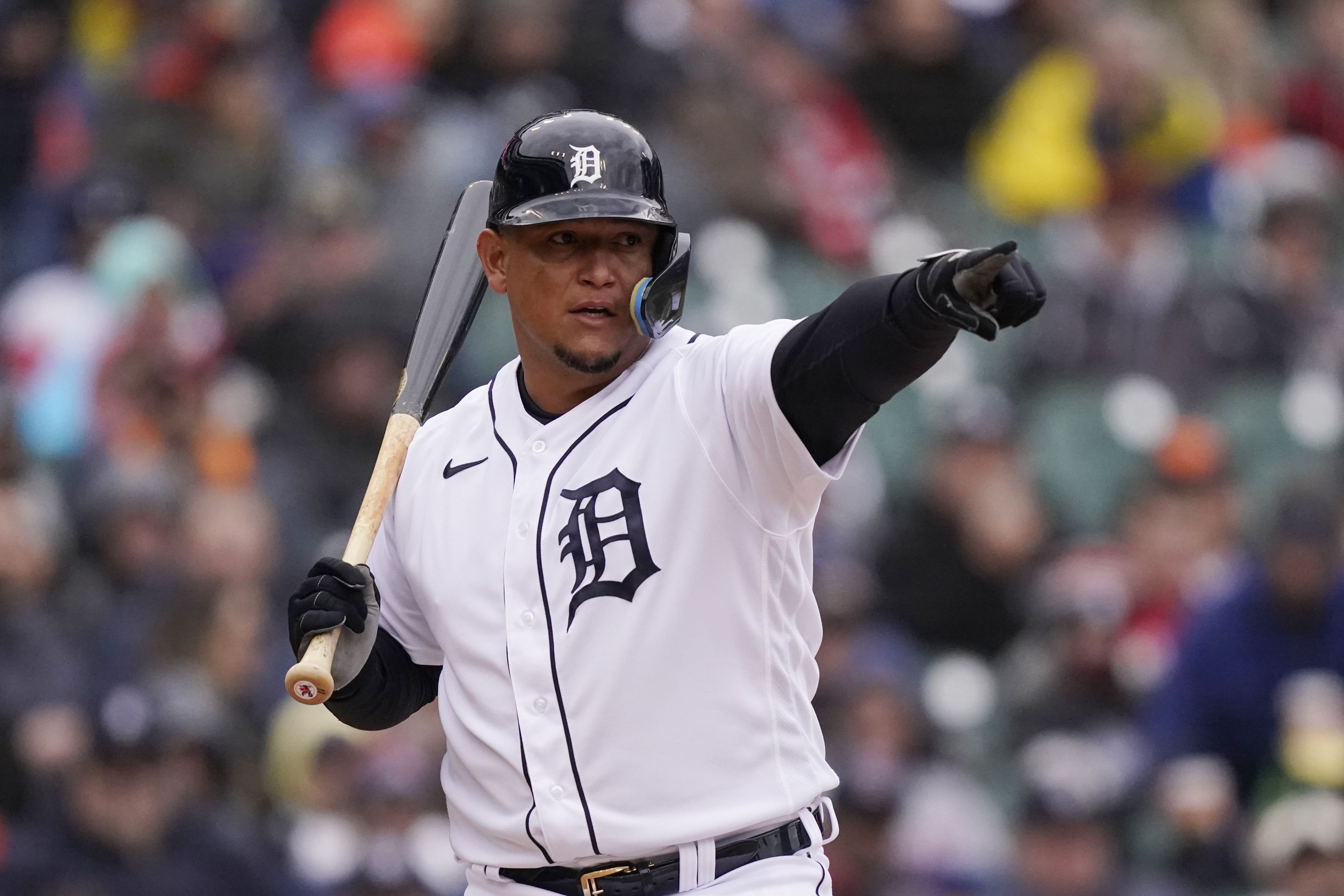Tigers' Miguel Cabrera hits 400th home run: 'This means a lot' - ABC7  Chicago