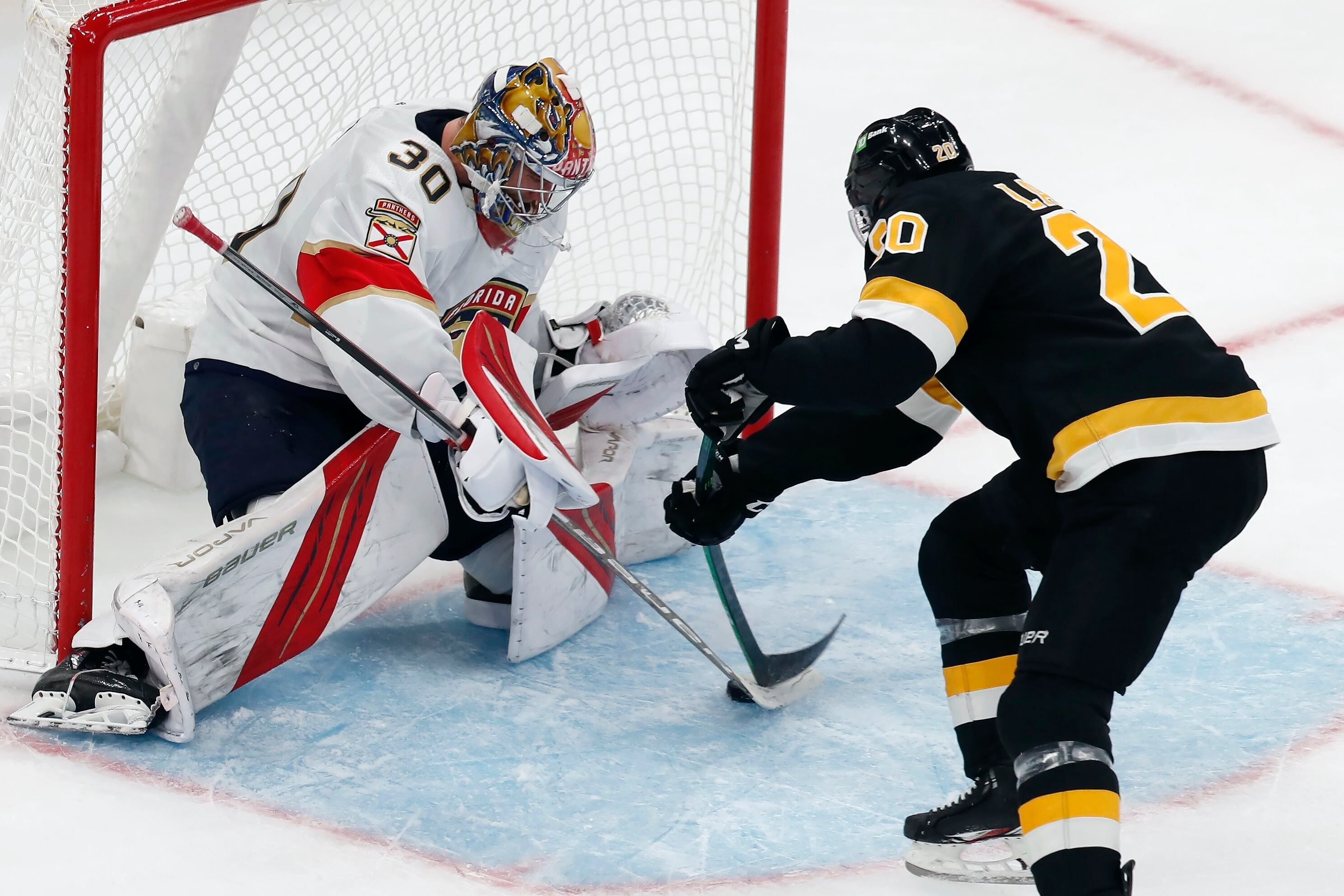 He won the game for us': Darien's Spencer Knight dazzles for Florida  Panthers in Stanley Cup debut