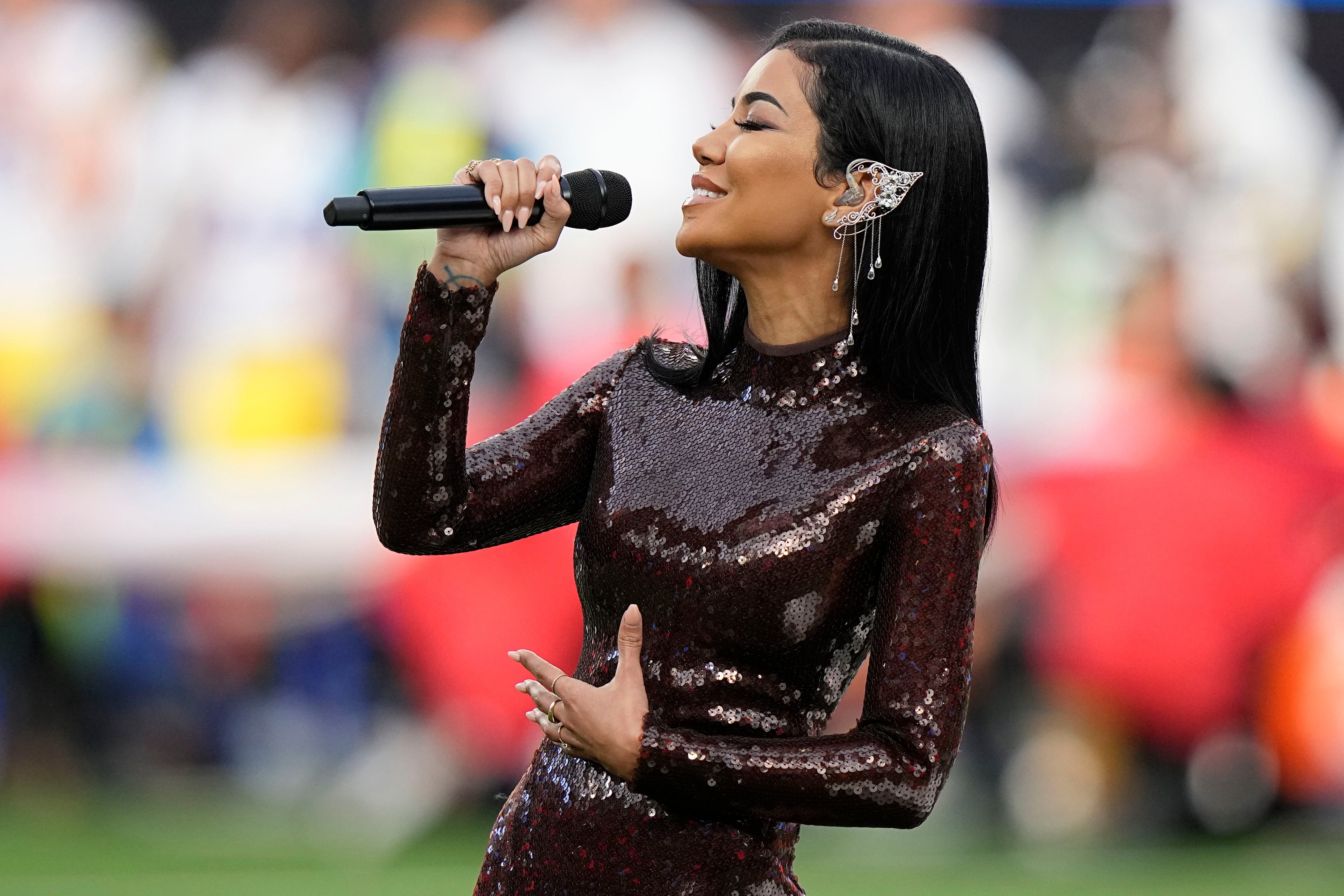 Eminem, Mary J Blige & More Steal the Show During Super Bowl Halftime - E!  Online