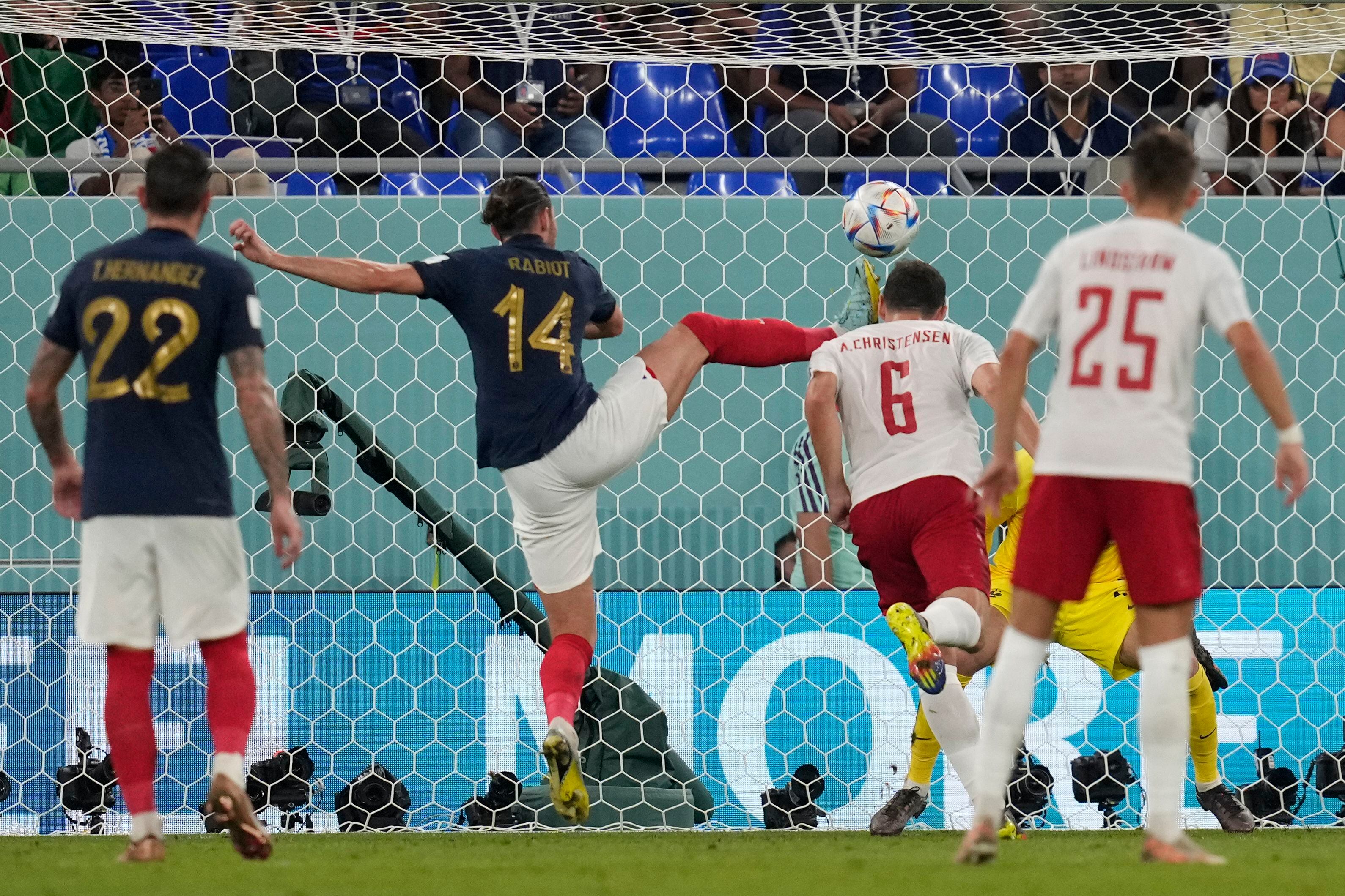 Mbappe scores 2, France reaches knockout stage of World Cup