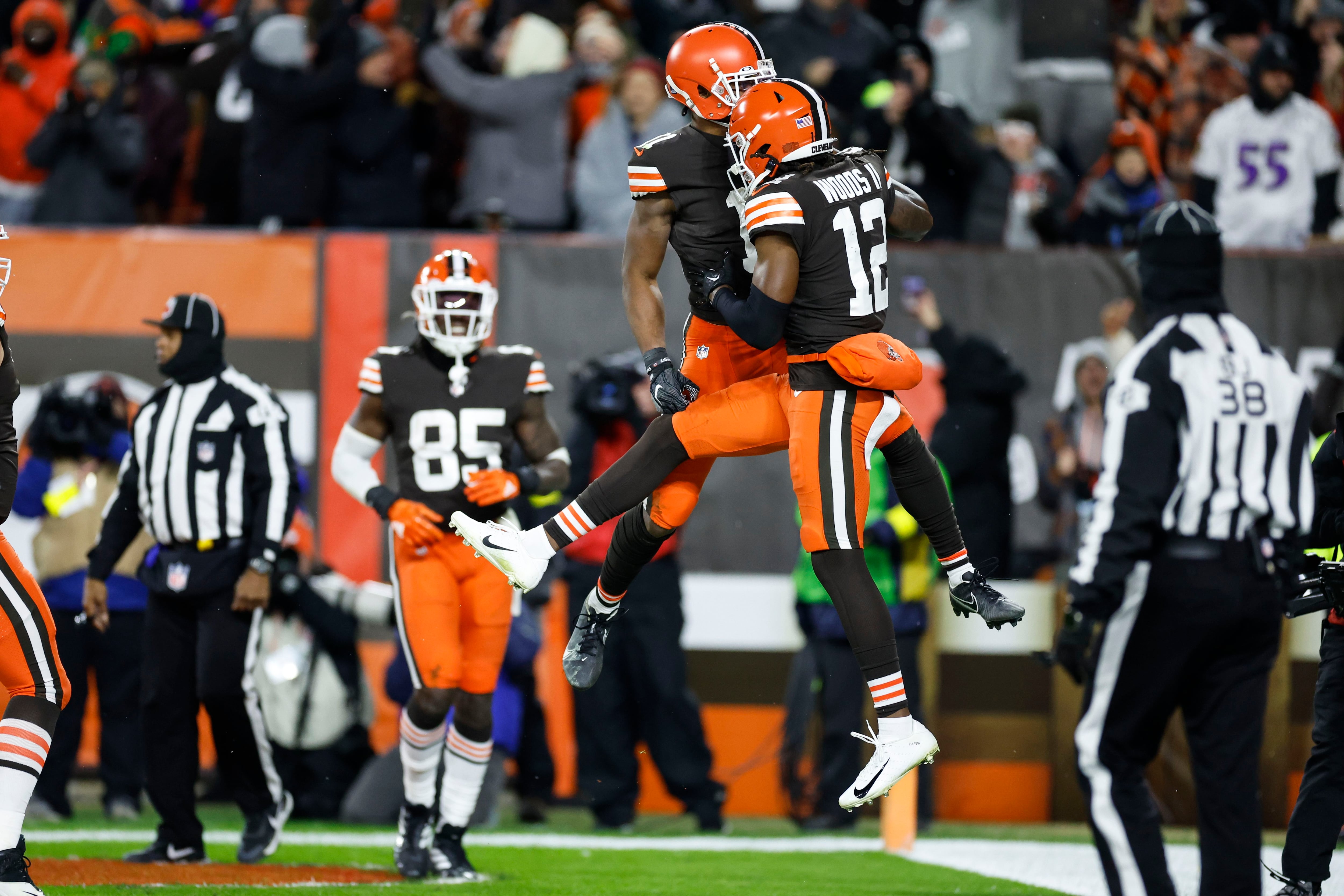 Watson throws for TD, wins home debut as Browns down Ravens - Seattle Sports