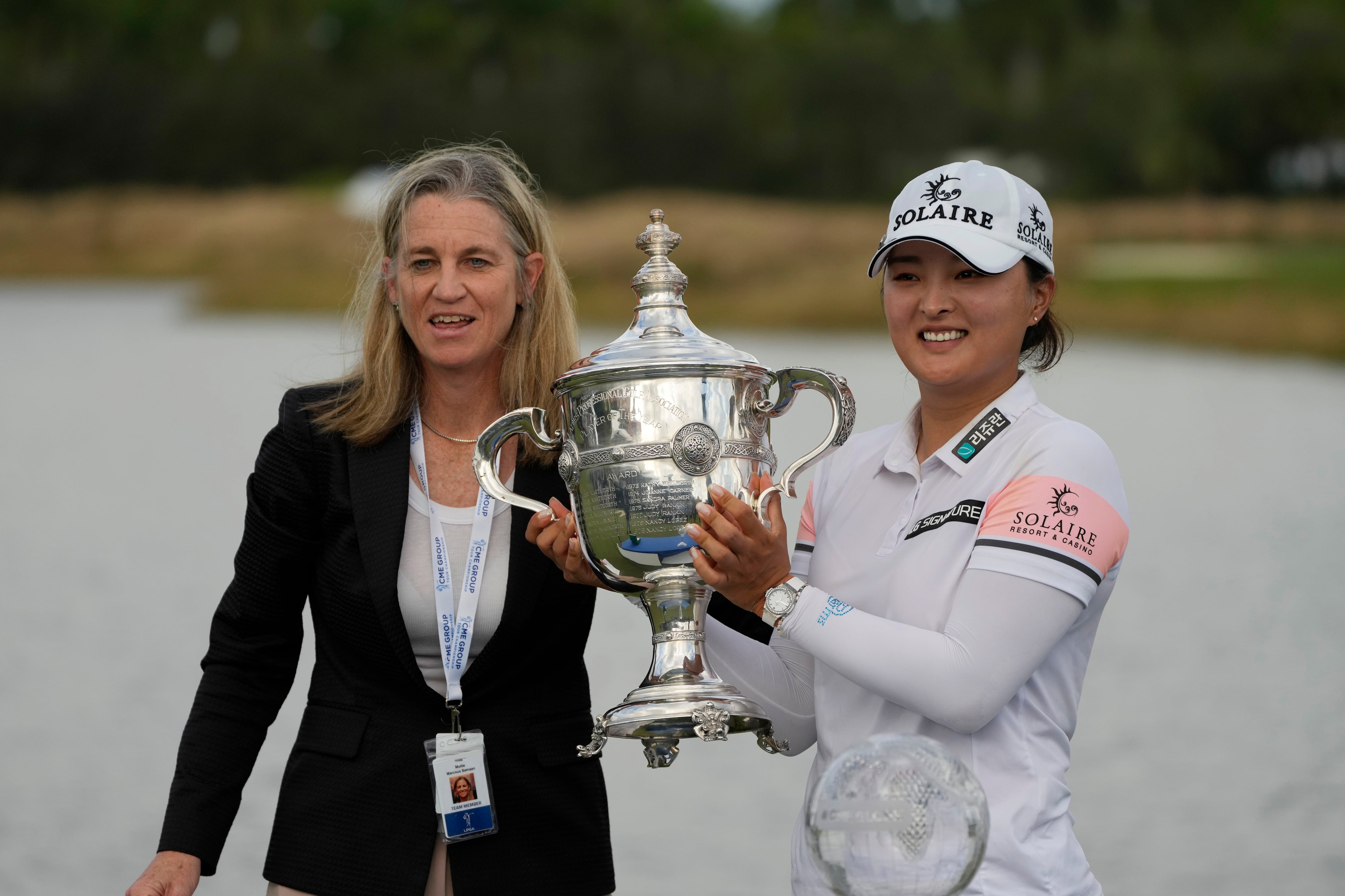 Jin Young Ko delivers big finish to win LPGA player of year