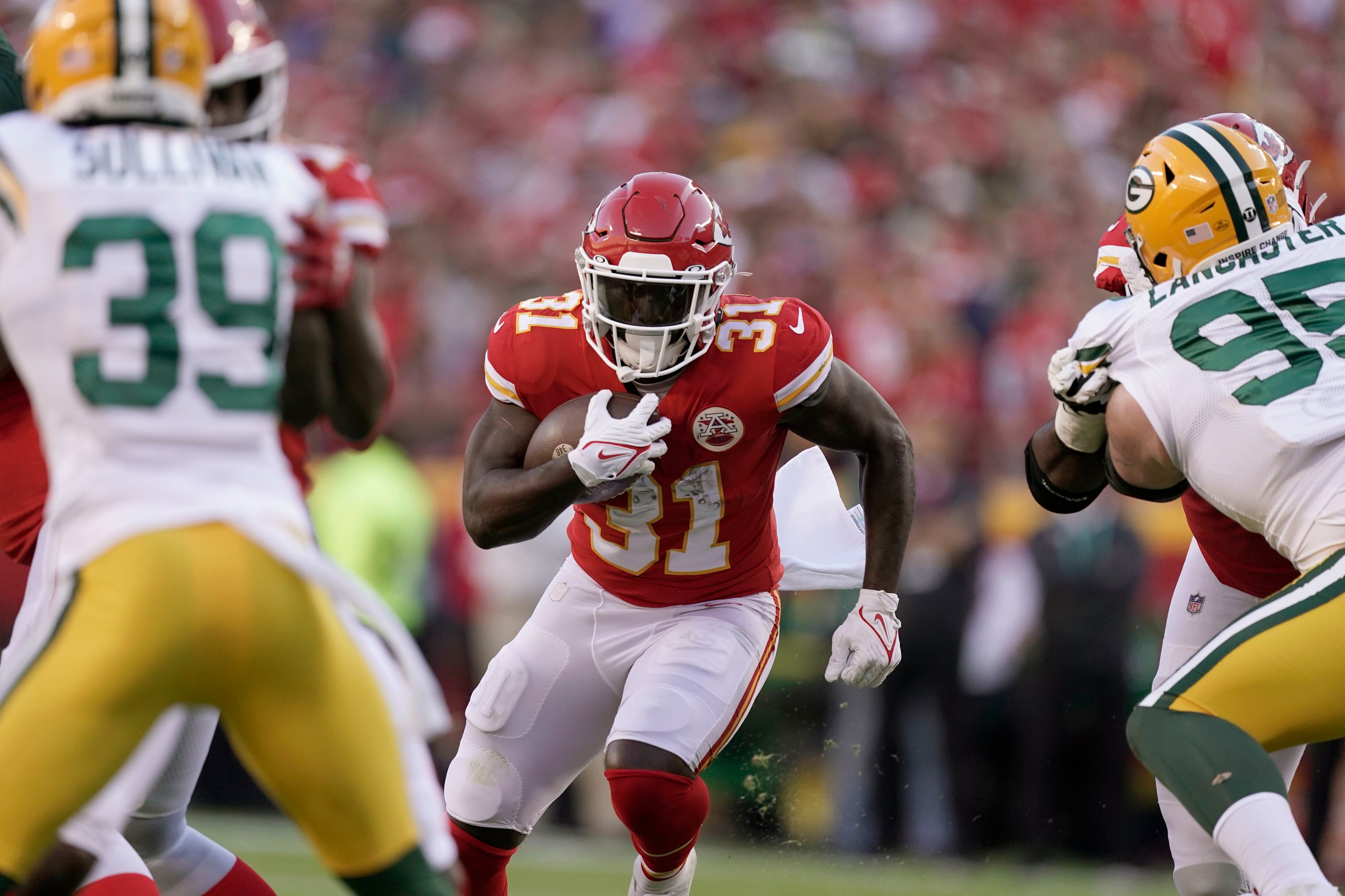 Kansas City Chiefs' RT options with Lucas Niang, Mike Remmers injured