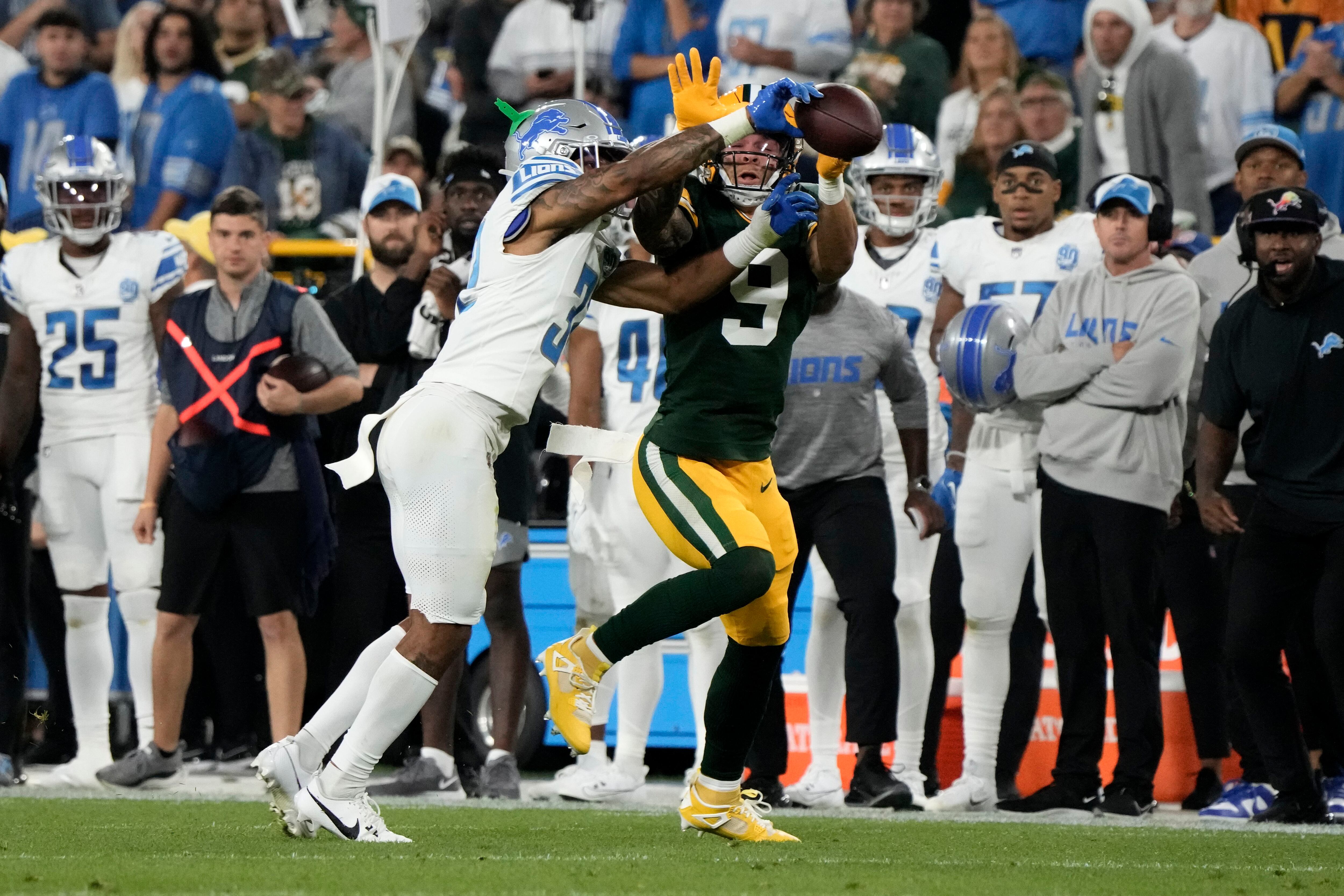 David Montgomery runs wild as Lions beat Packers 34-20 to take early  command of NFC North – The Oakland Press