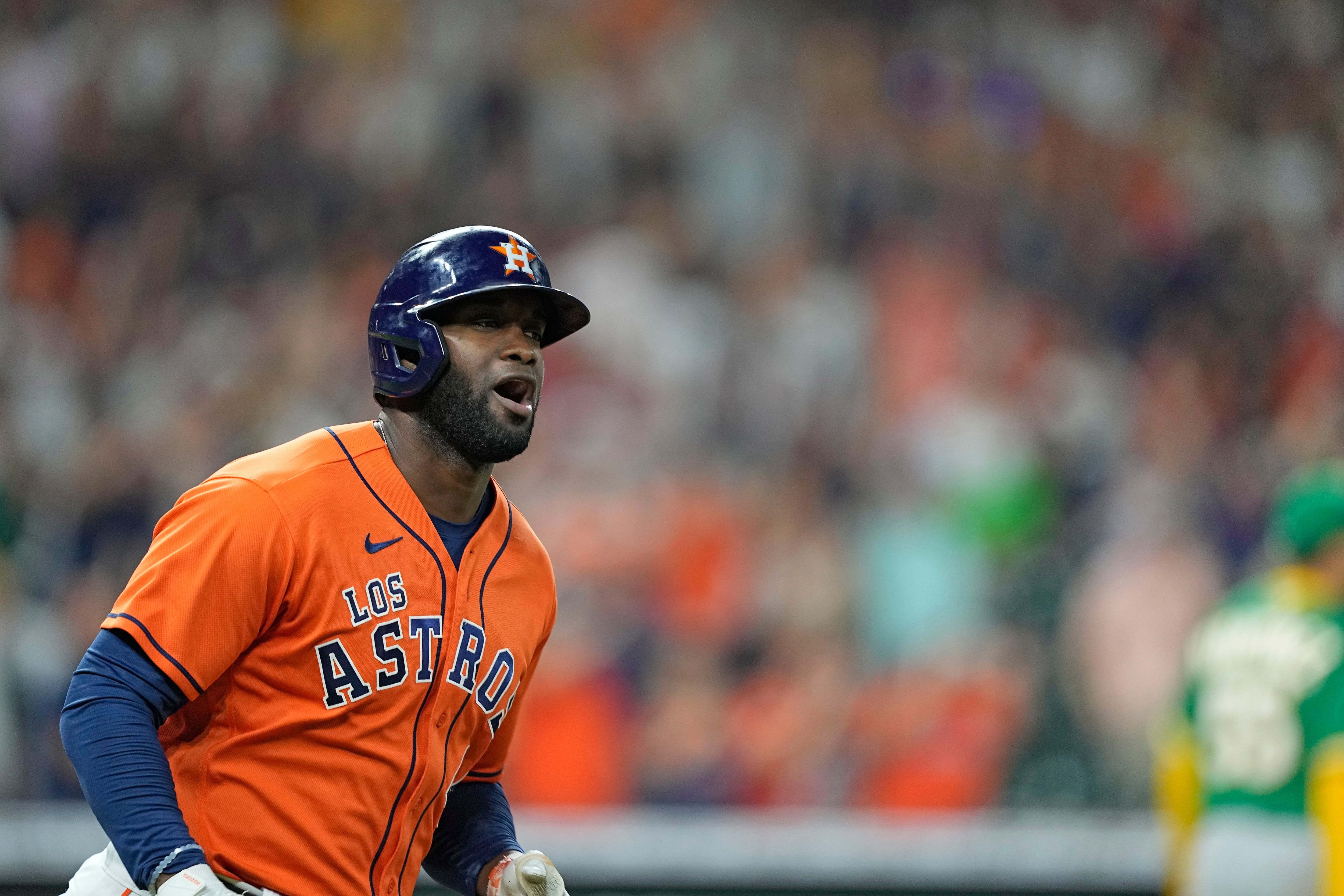 Alvarez has 3 HRs, Astros down A's to clinch playoff berth – KGET 17