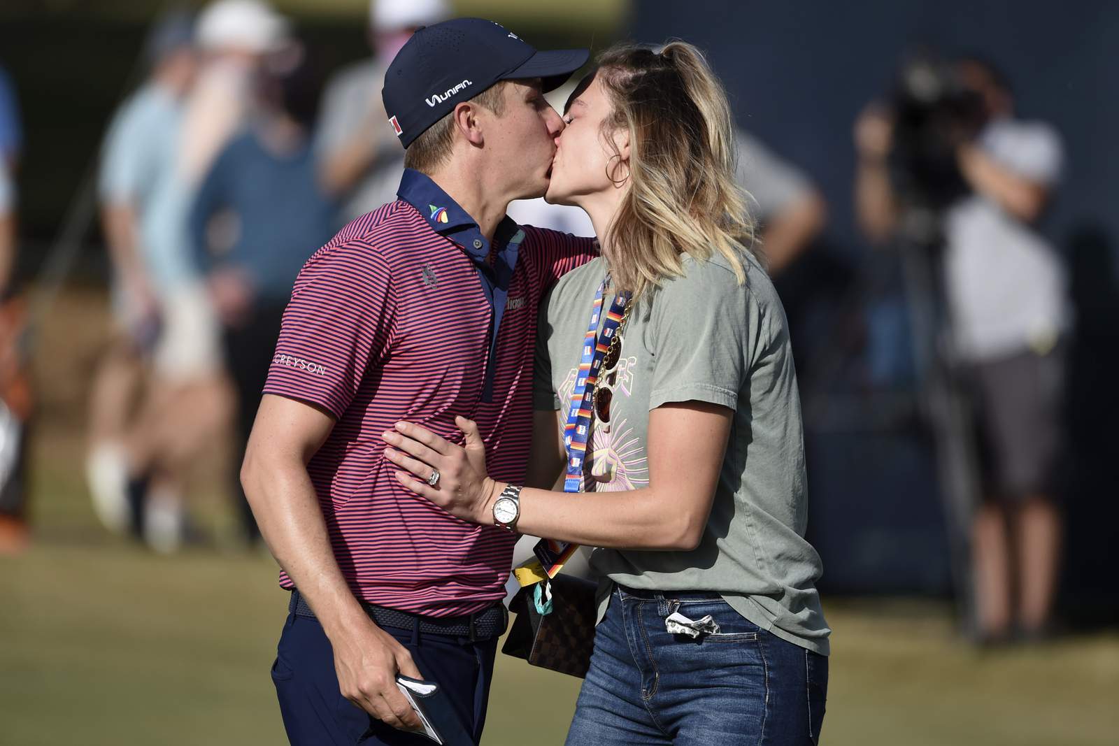 Ortiz holds off Johnson, Matsuyama for 1st PGA Tour victory