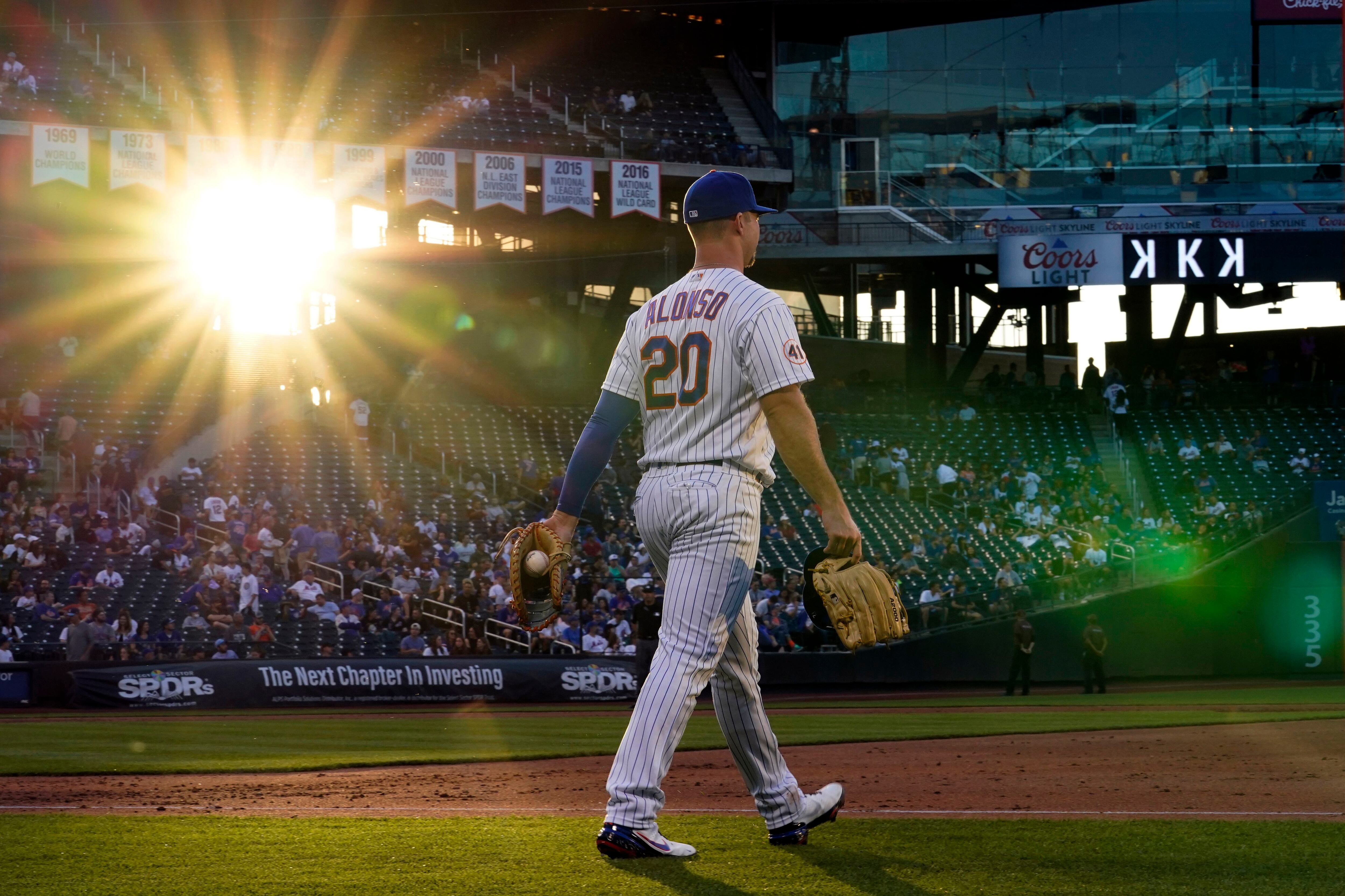 MLB Extends Deadline, Keeping Opening-Day Hopes Alive - WSJ