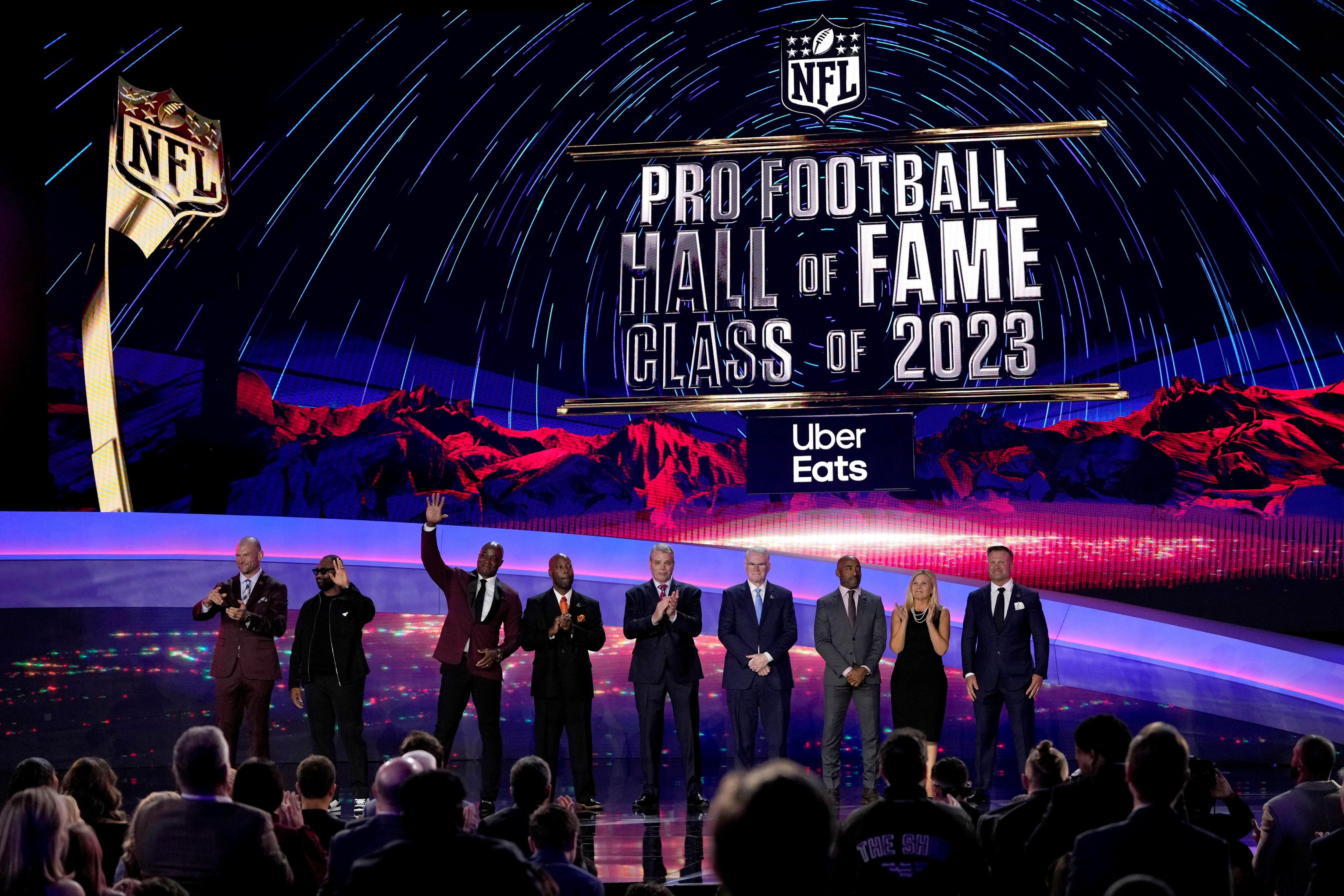 Joe Thomas, Ronde Barber Headline 2023 NFL Hall of Fame Inductees