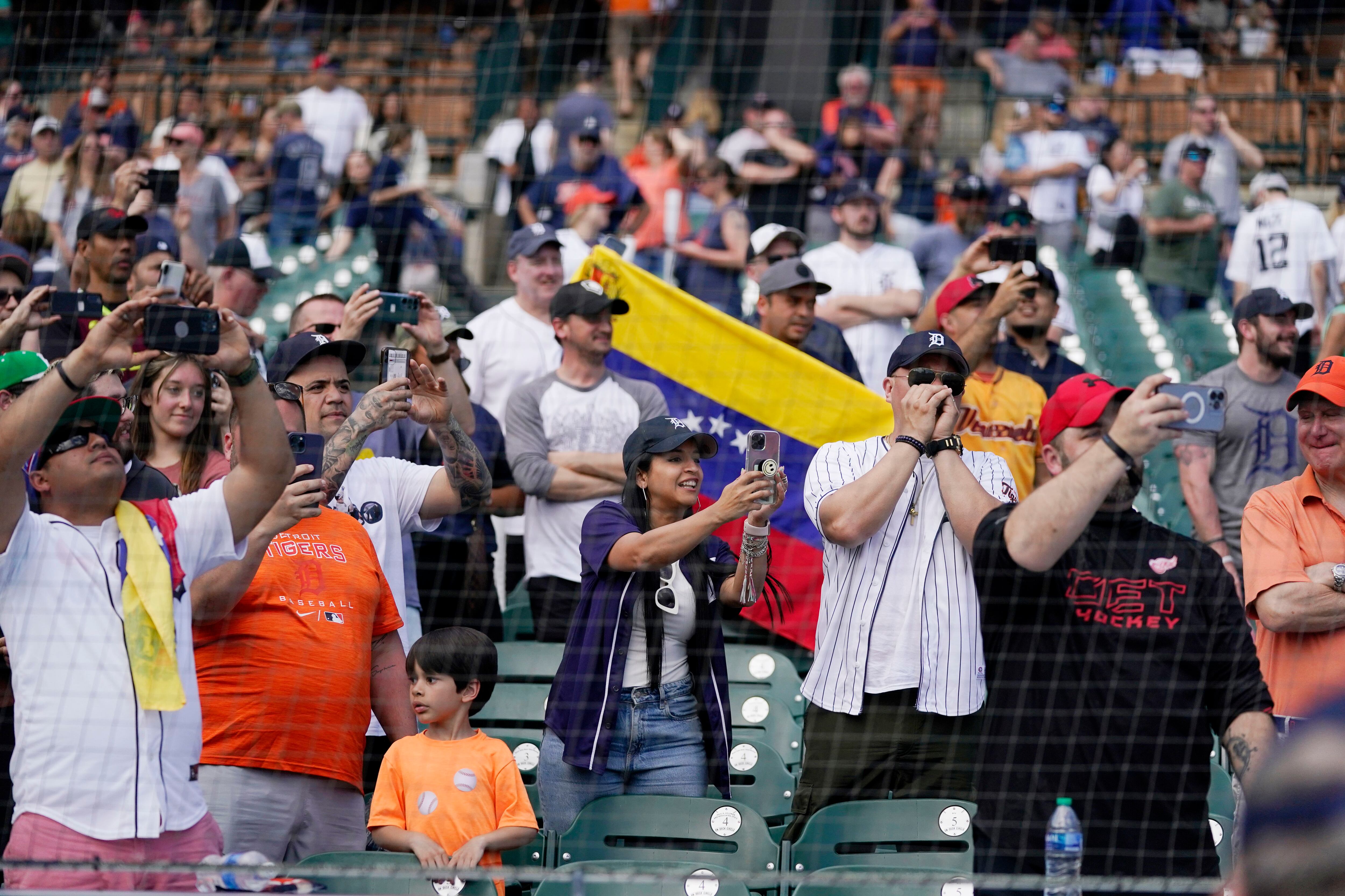 In his return to Miami, Miggy got a warm ovation from Marlins fans