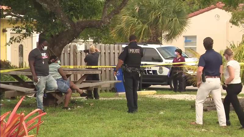 Teen hospitalized after stabbing reported in Fort Lauderdale