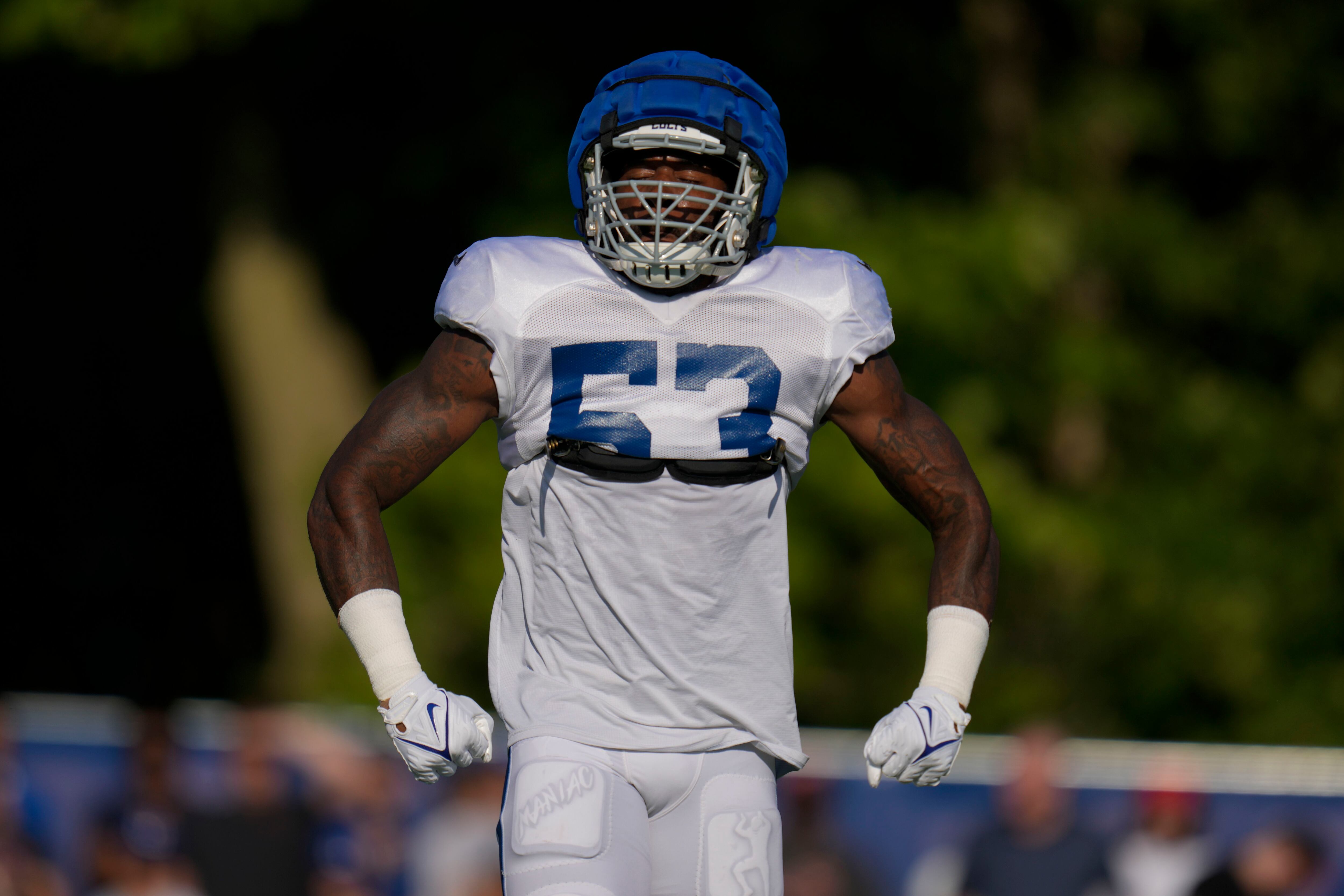 Who is Shaquille Leonard? Why Colts' Darius Leonard is going by a new name  in 2022