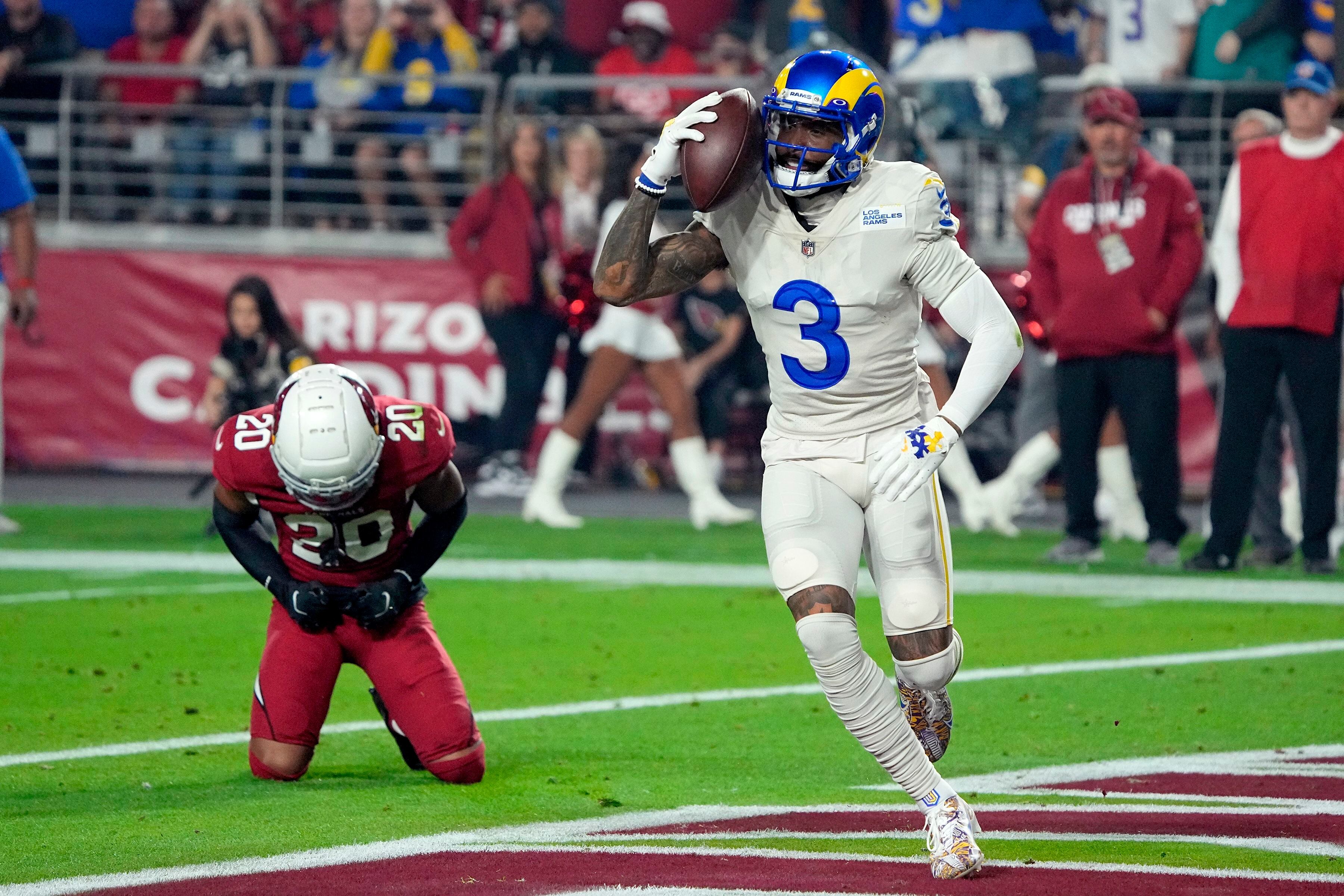 Cardinals-Rams Monday night live scoring updates, highlights, injuries, news