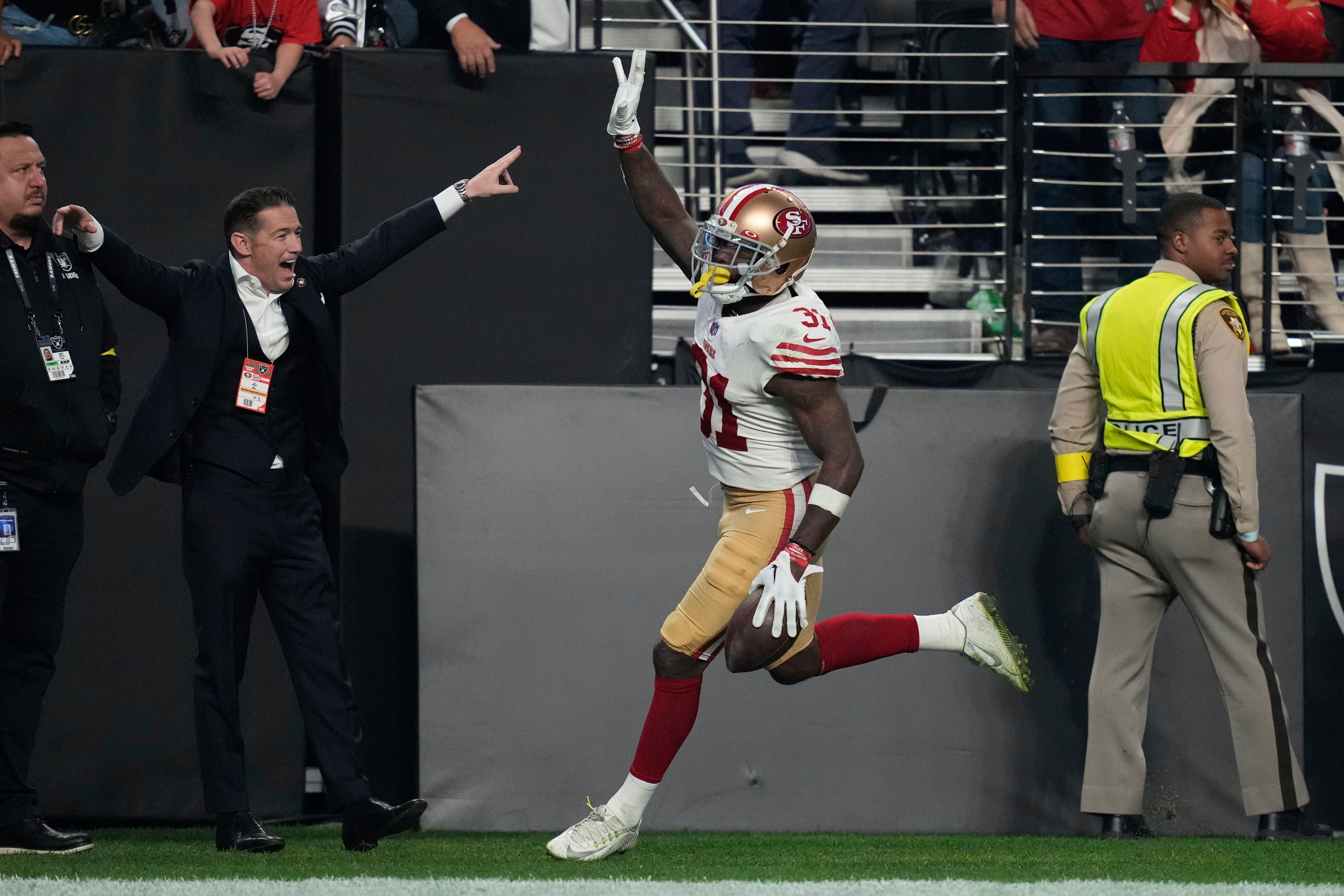 San Francisco 49ers running back Jordan Mason's first NFL TD gives 49ers  lead over Las Vegas Raiders with 2:17 remaining