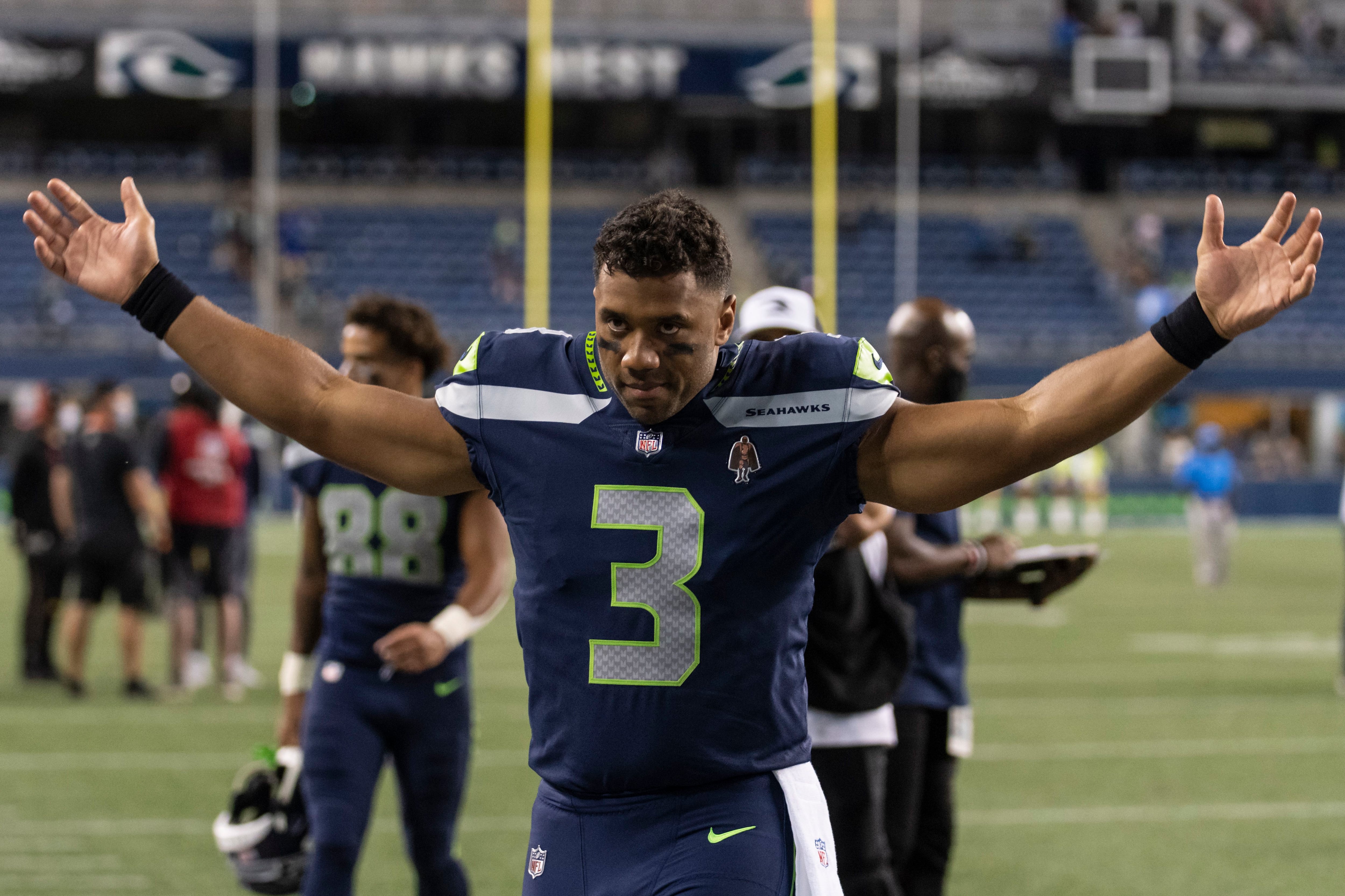 So, who is the Seahawks newly acquired TE Noah Fant?