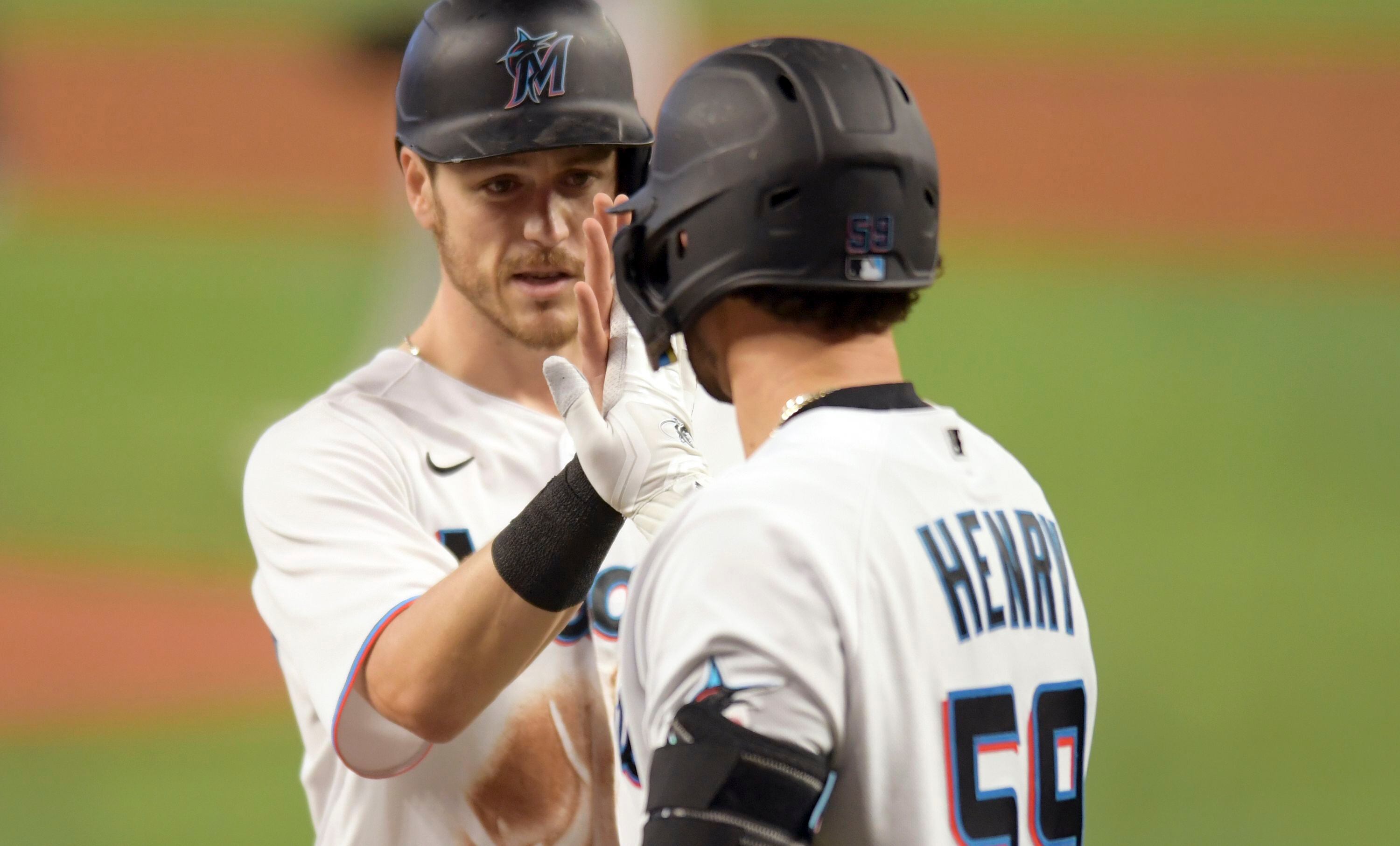 Cabrera fans 10 in 6 innings, Sánchez homers in Marlins' 4-0 win over A's