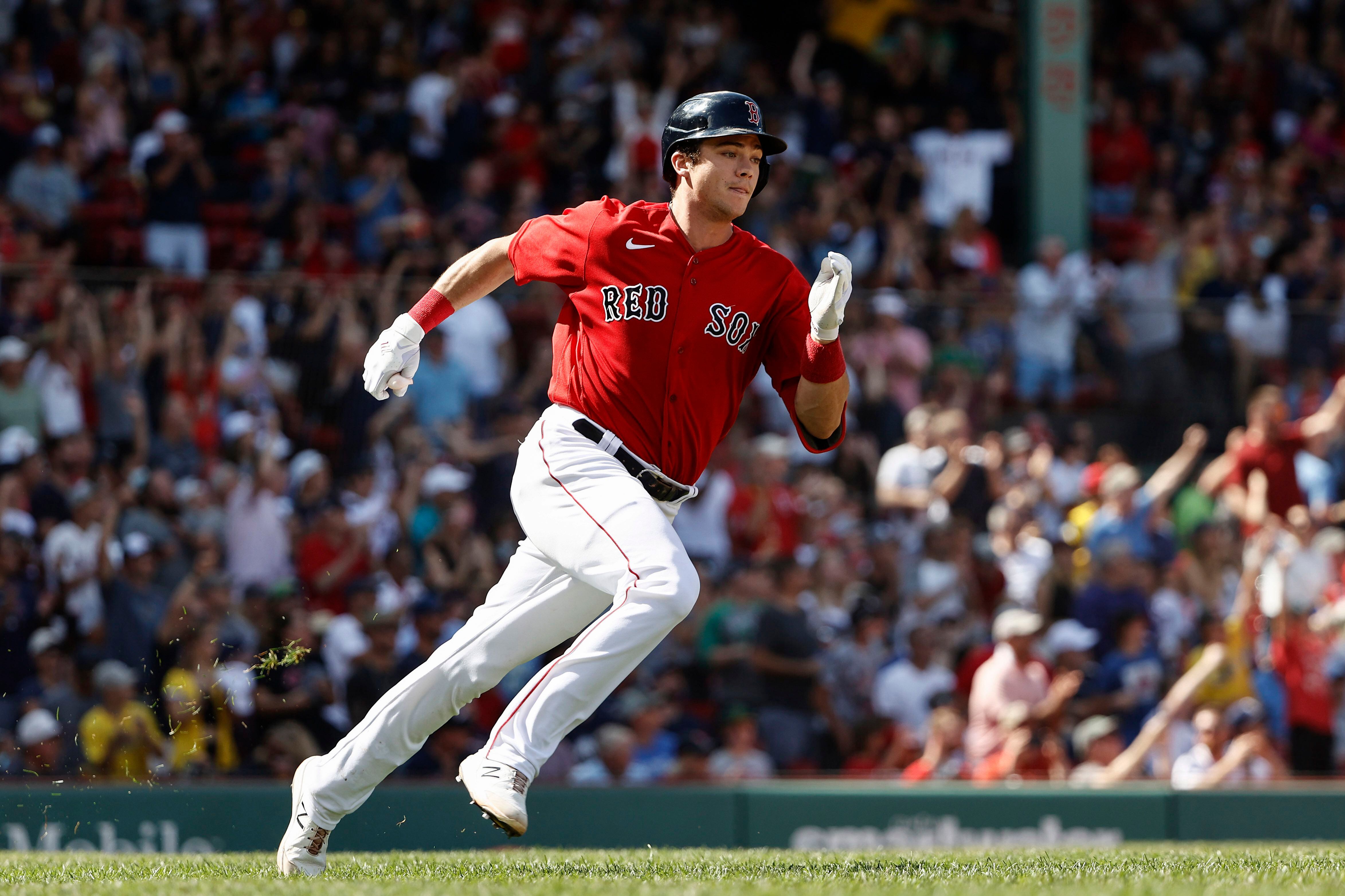 Red Sox add Vazquez, Arauz to COVID-related injured list