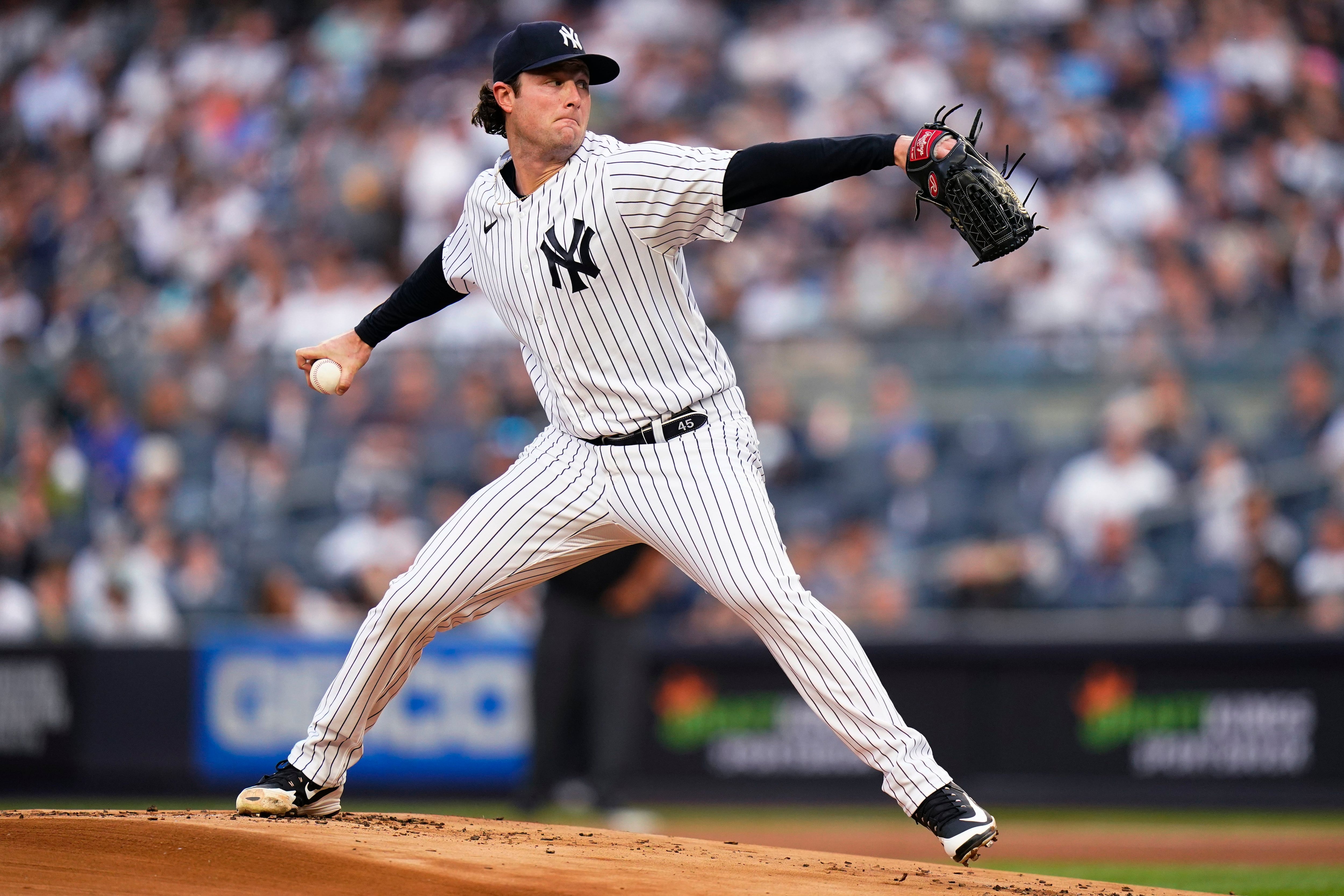 Yankees catcher Jose Trevino to undergo season-ending wrist surgery, National Sports