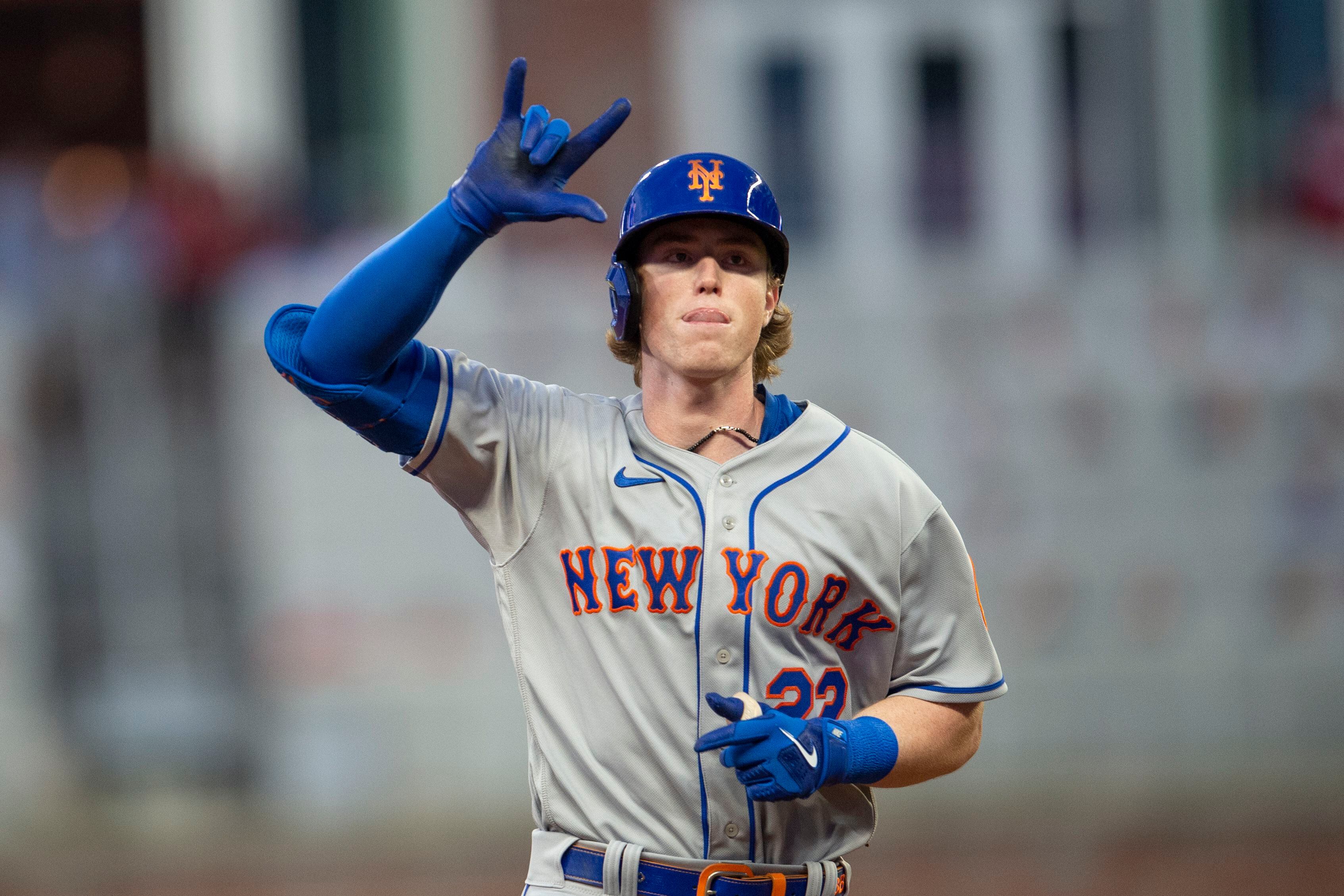 Pete Alonso hits 2-run shot in 10th, Mets beat Yankees 9-7