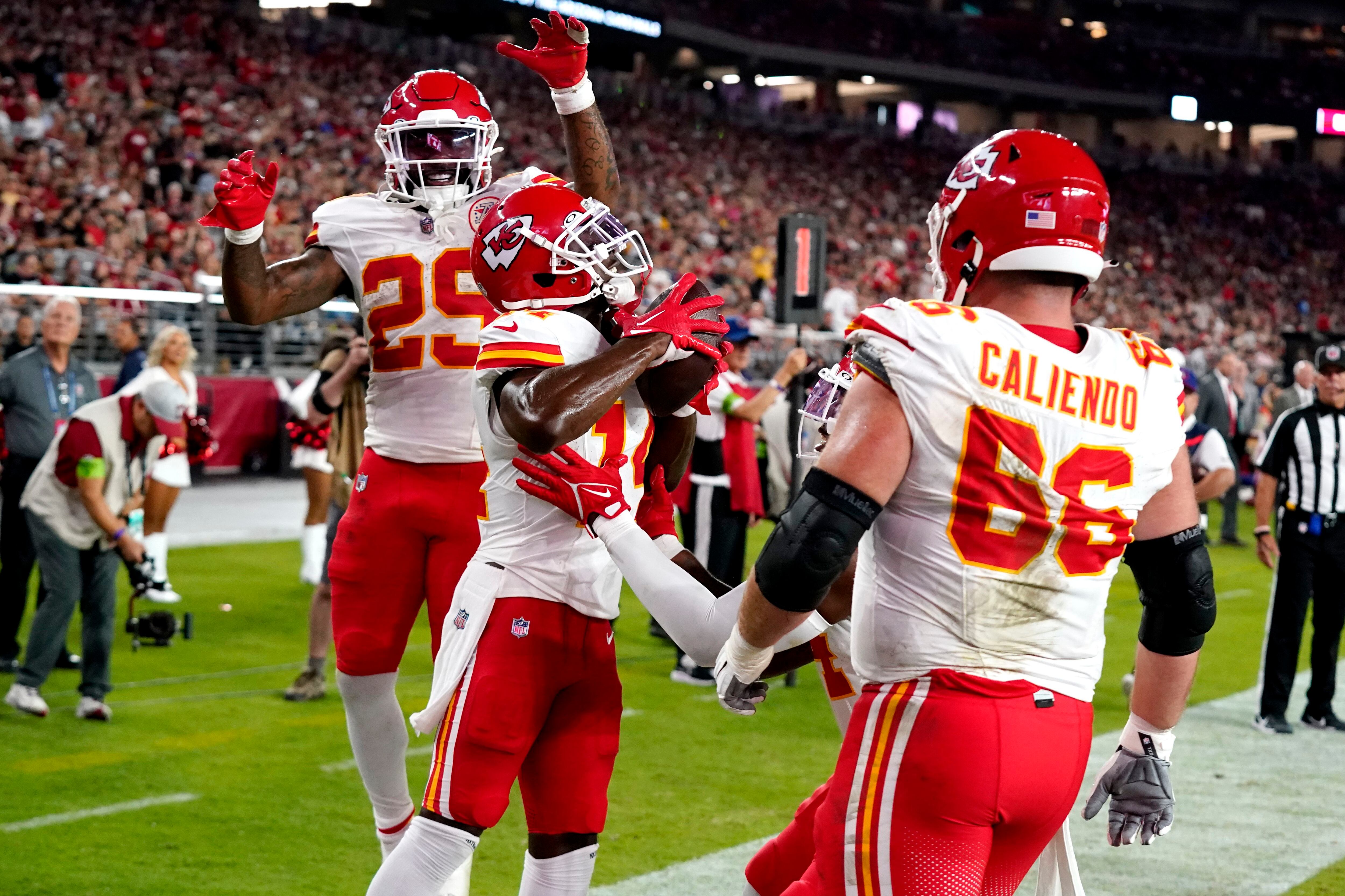 Rookie quarterback Clayton Tune takes another step forward but Cardinals  beat up by Chiefs and their QBs, 38-10, in preseason game