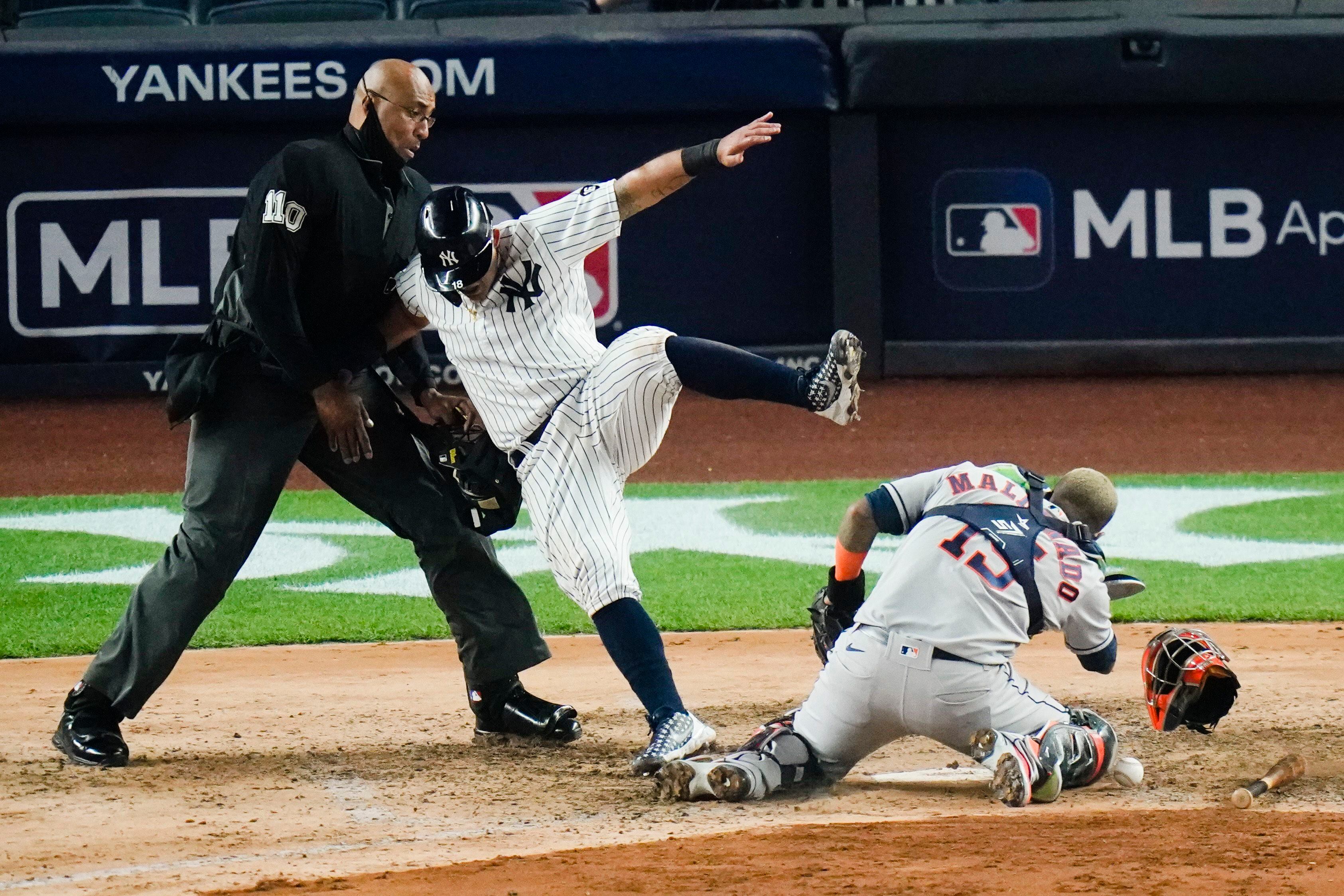 Yankees vs Astros: Fans taunt Houston for sign stealing scandal