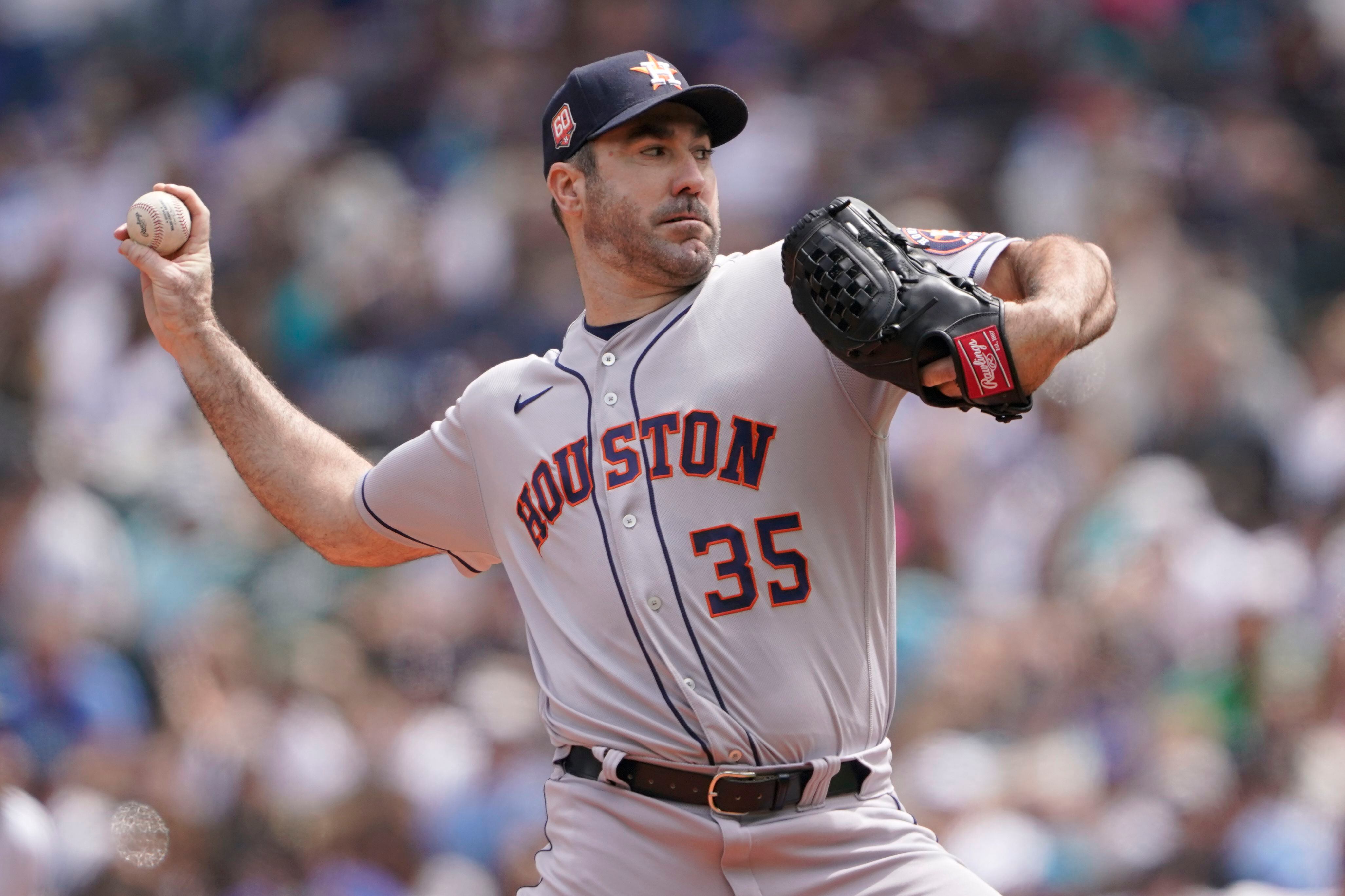 Verlander 1st 13-game winner, Astros beat Mariners 3-1